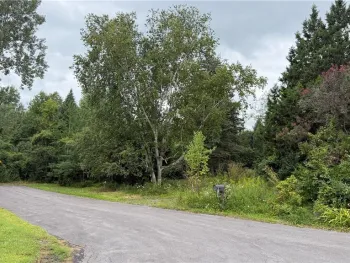 Property at 400 Glengrove Road, Porter, NY 14174