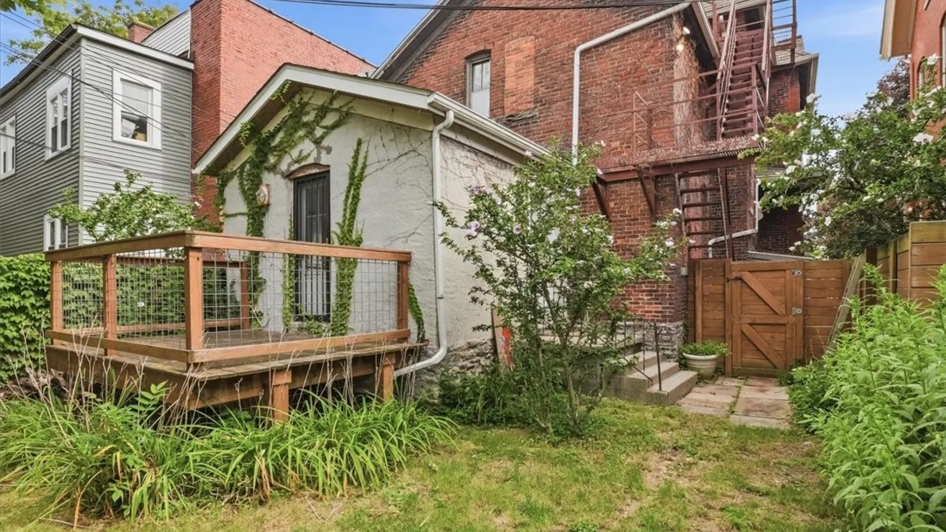 Property at 46 Whitney Place, Buffalo, NY 14201 48