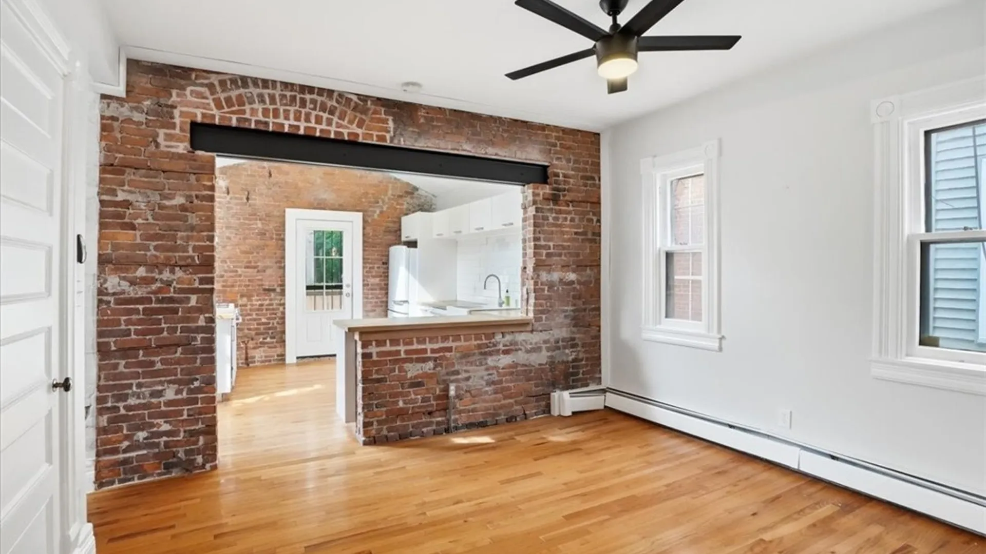 Property at 46 Whitney Place, Buffalo, NY 14201 34