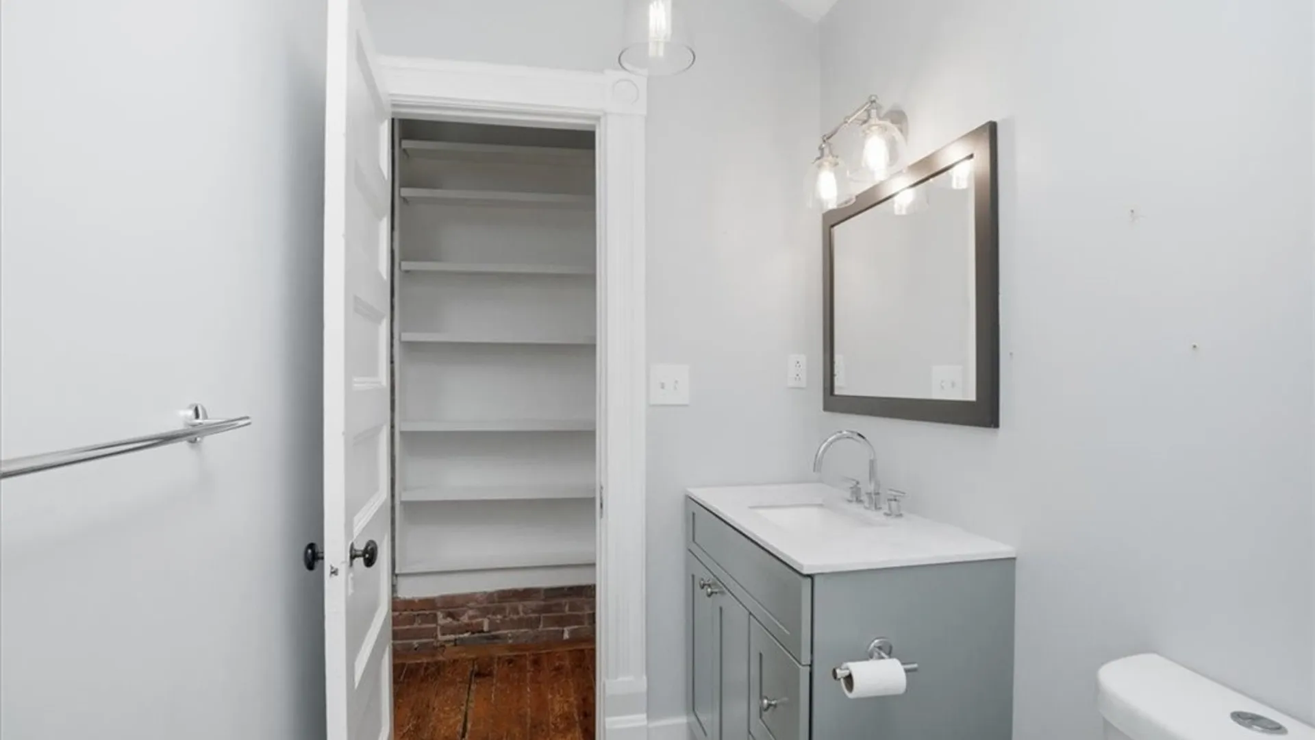 Property at 46 Whitney Place, Buffalo, NY 14201 37