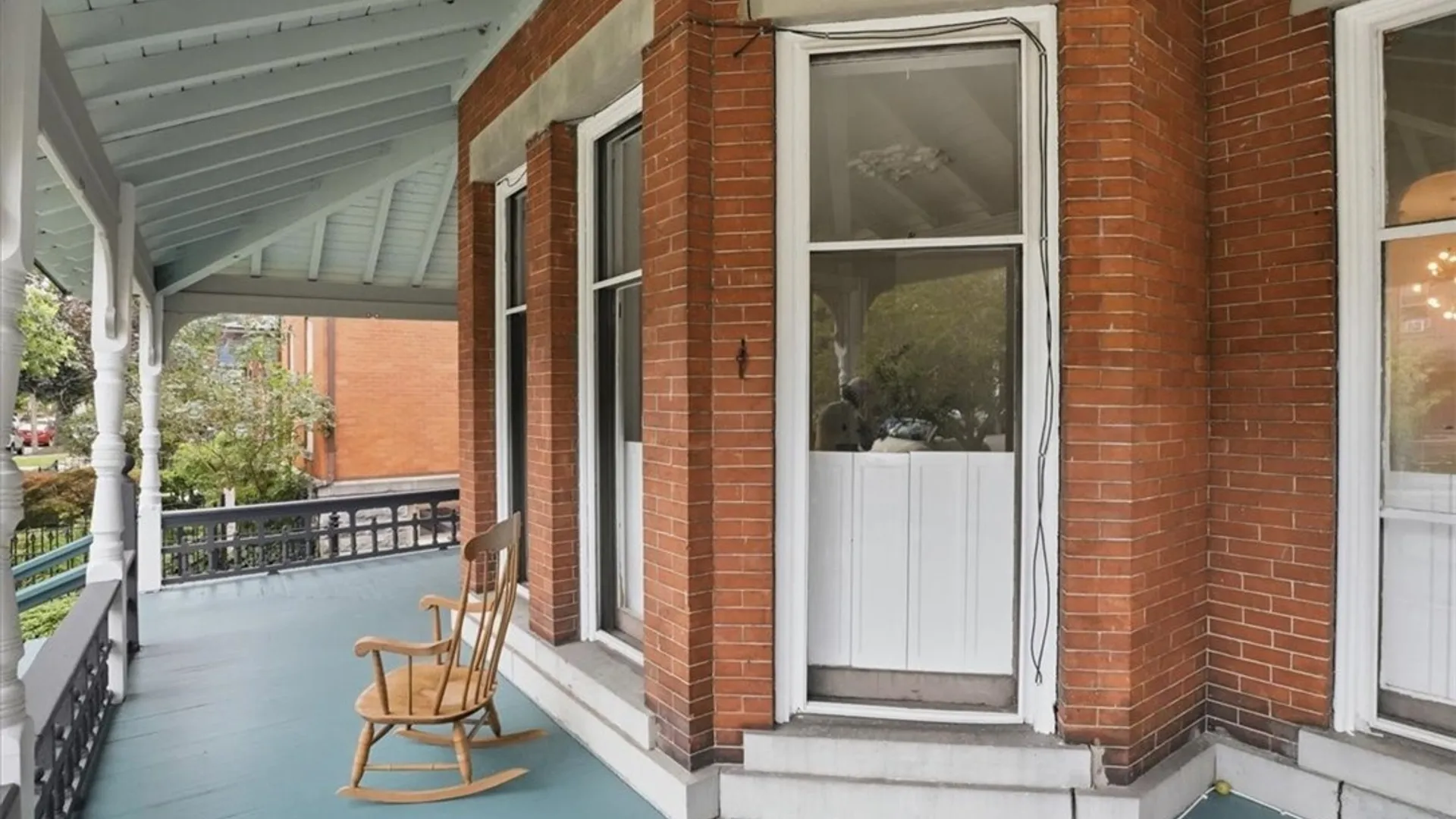 Property at 46 Whitney Place, Buffalo, NY 14201 4