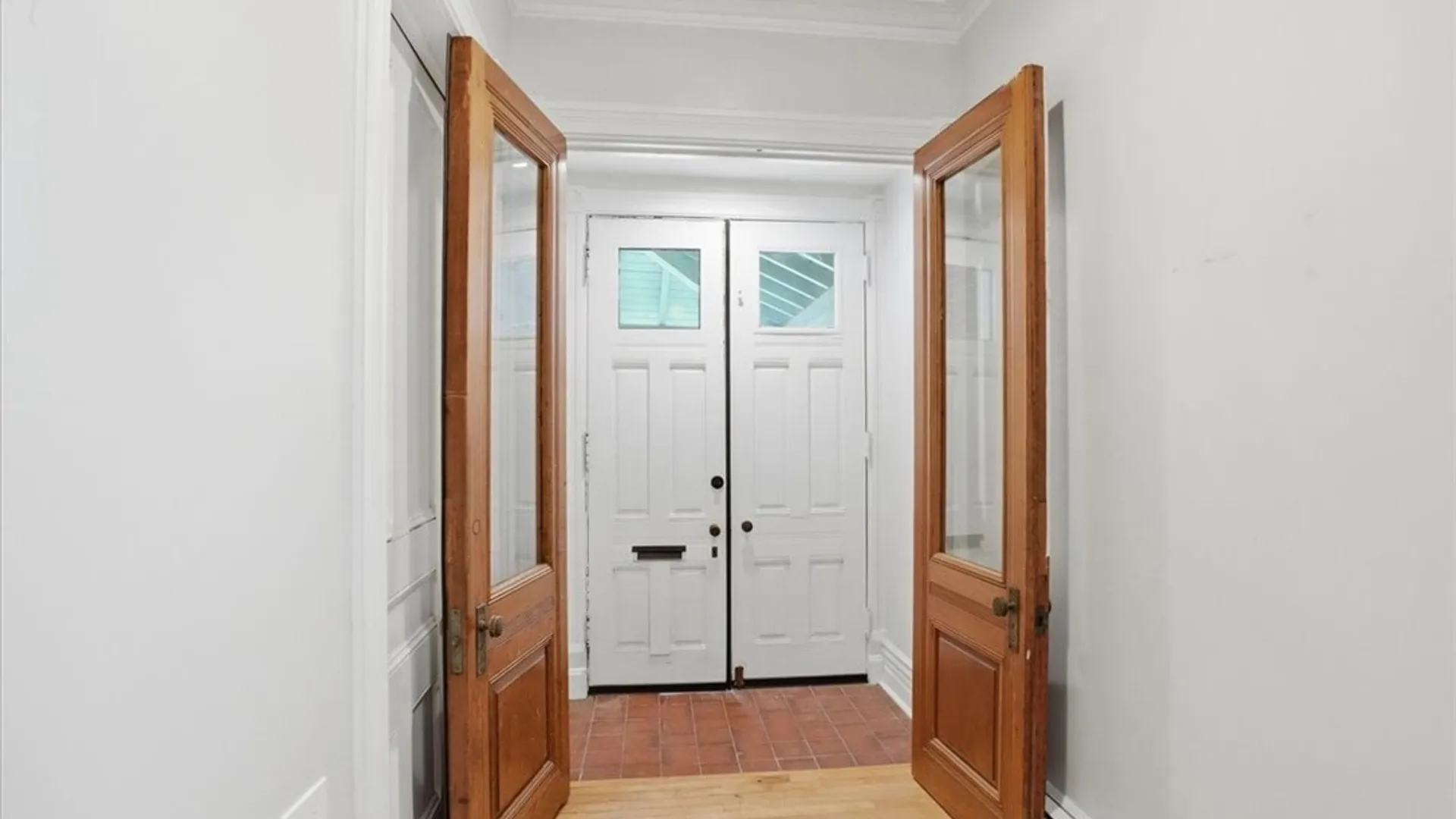 Property at 46 Whitney Place, Buffalo, NY 14201 5