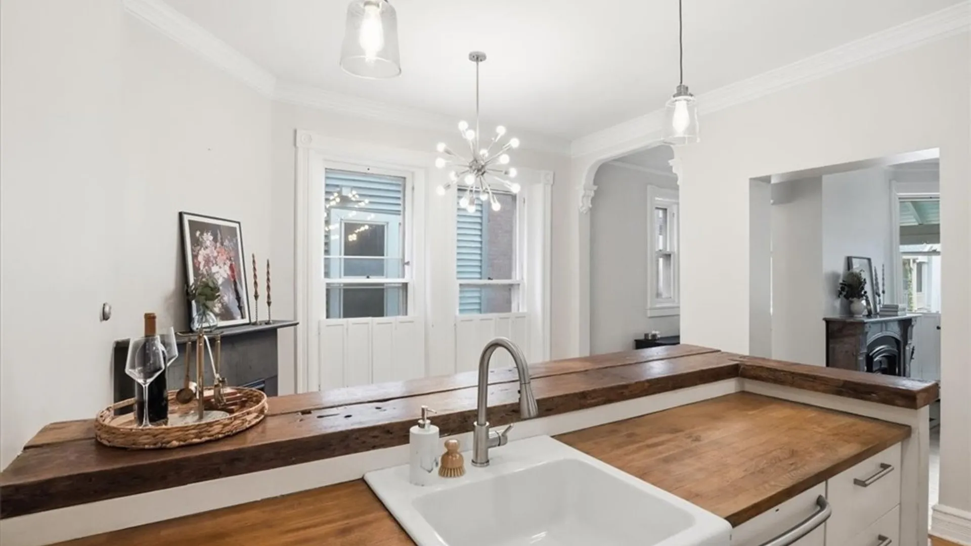 Property at 46 Whitney Place, Buffalo, NY 14201 11