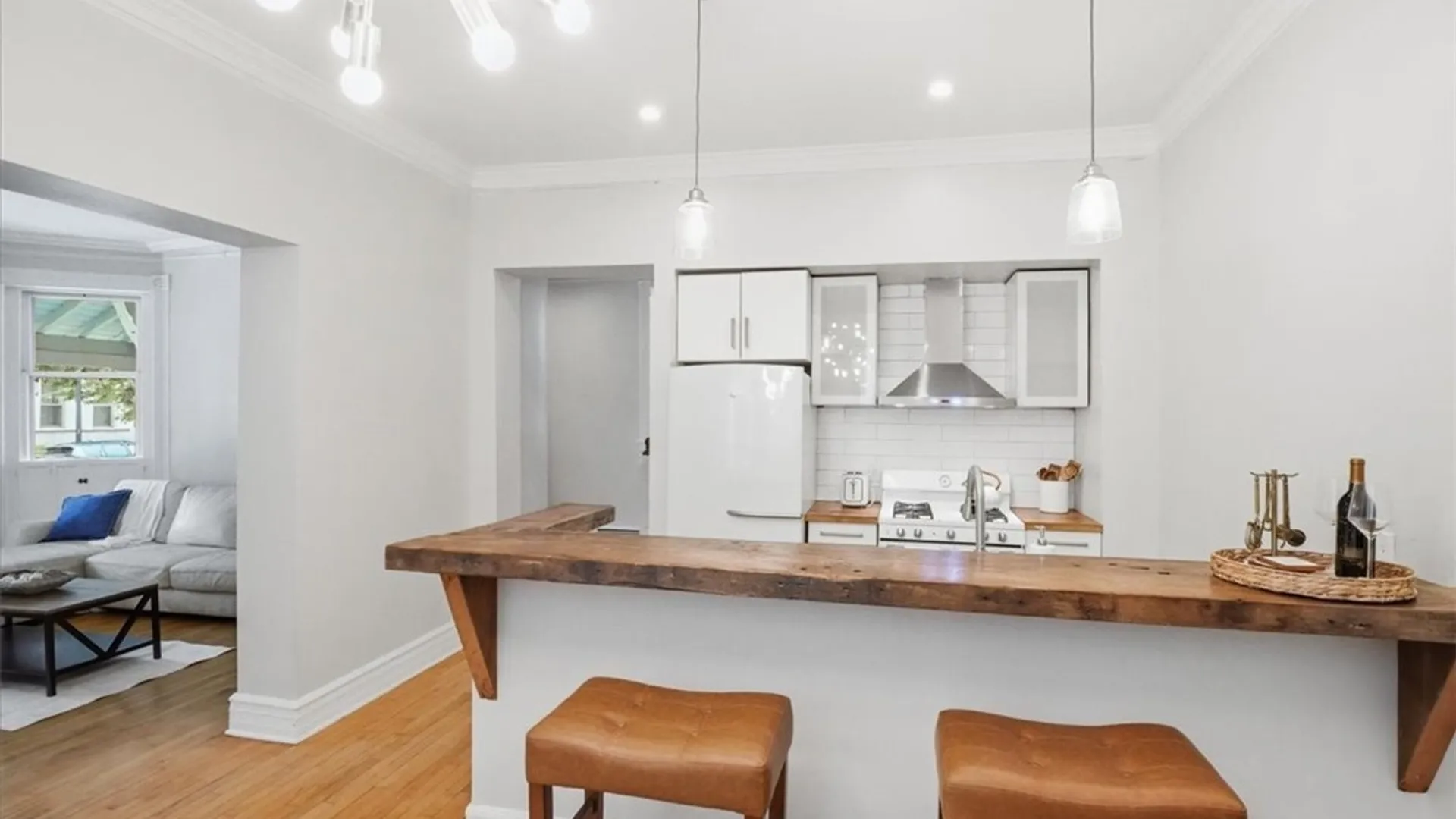 Property at 46 Whitney Place, Buffalo, NY 14201 14