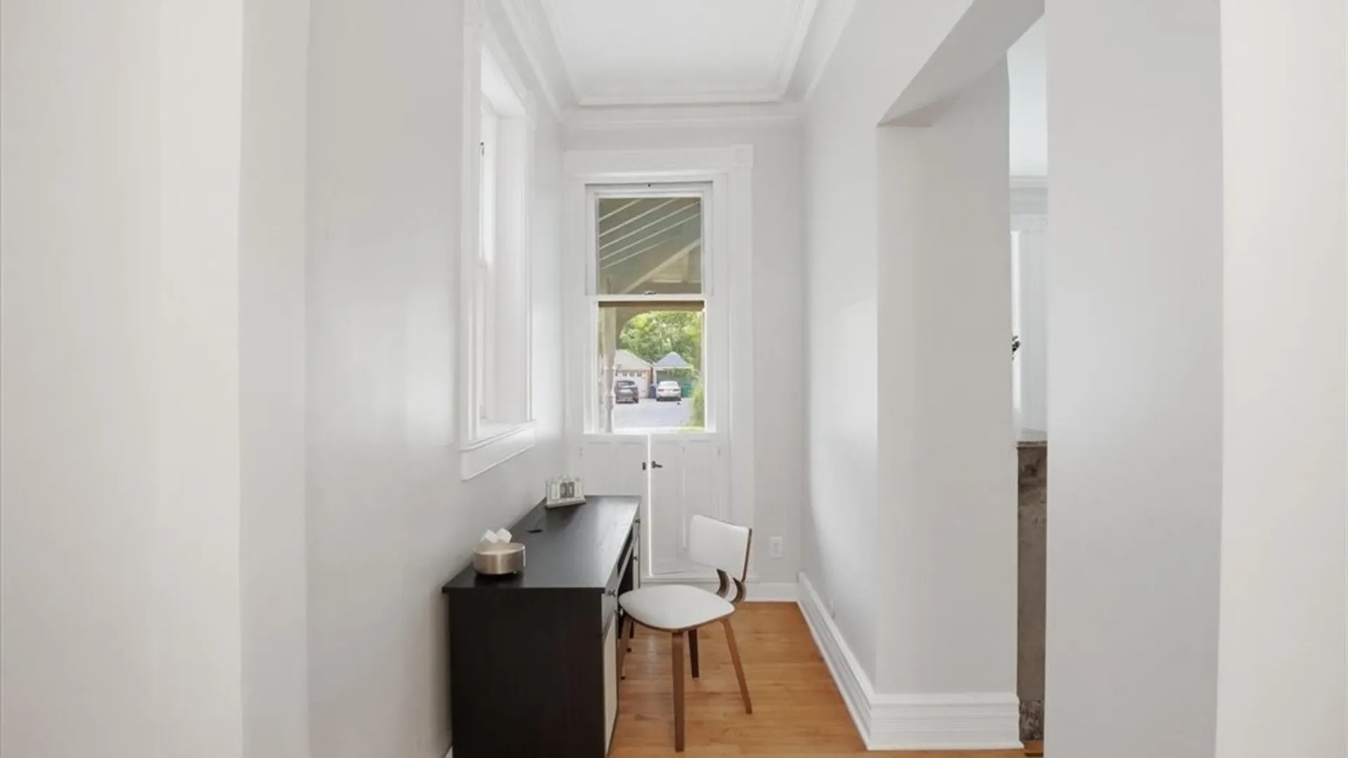 Property at 46 Whitney Place, Buffalo, NY 14201 15