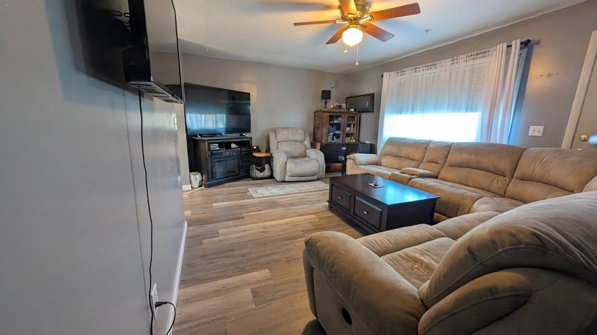 Property at 7953 John Huss Avenue, Cicero, NY 13030 6