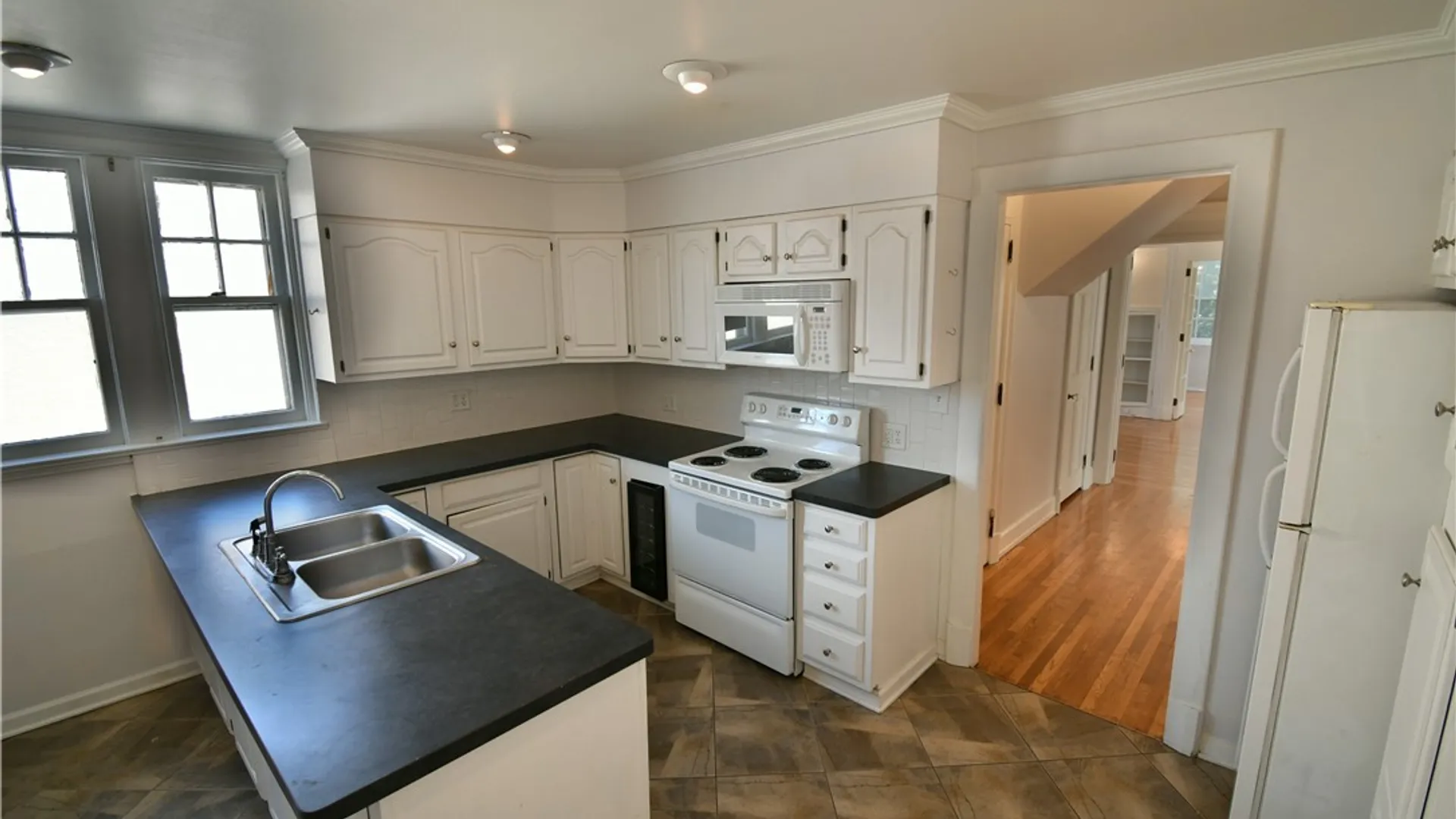 Property at 116 Linwood Avenue, Buffalo, NY 14209 18