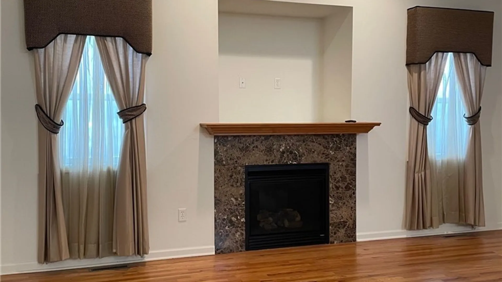 Property at 8686 Lavender Lane, Cicero, NY 13039 5