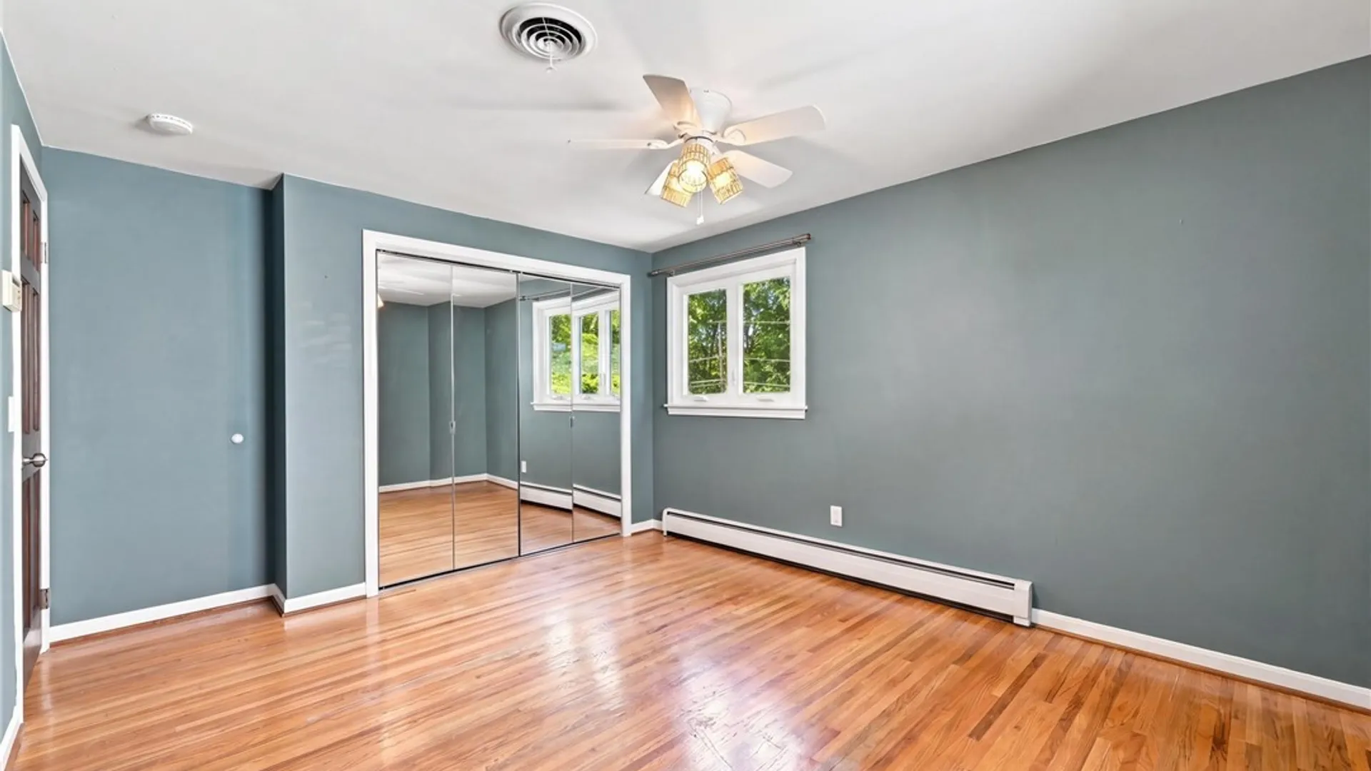 Property at 82 Joanie Lane, Amherst, NY 14228 22
