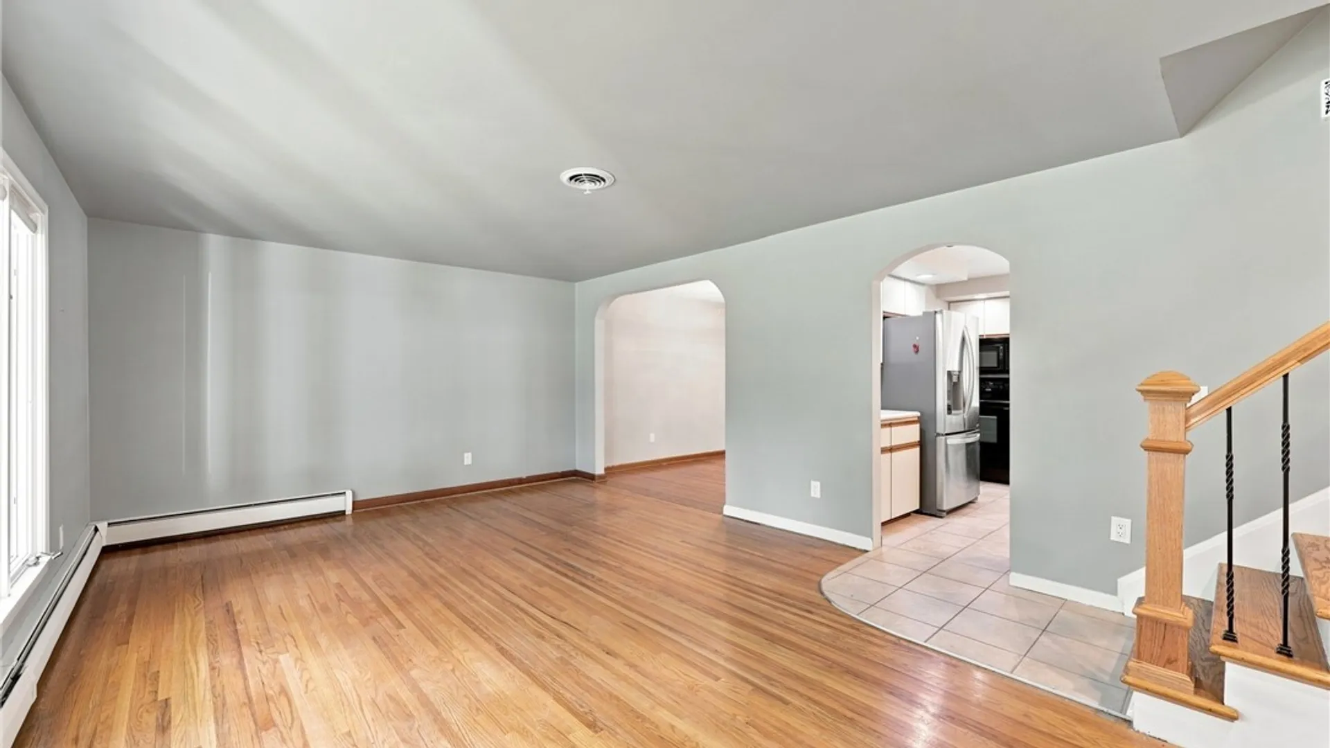 Property at 82 Joanie Lane, Amherst, NY 14228 8