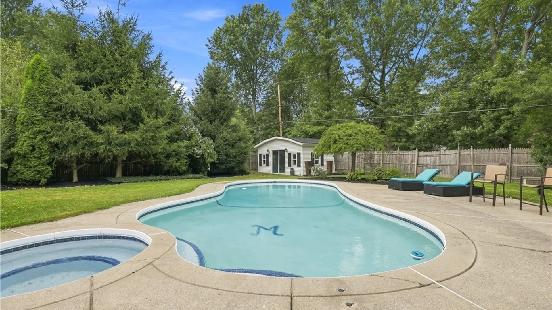 Property at 82 Joanie Lane, Amherst, NY 14228 37