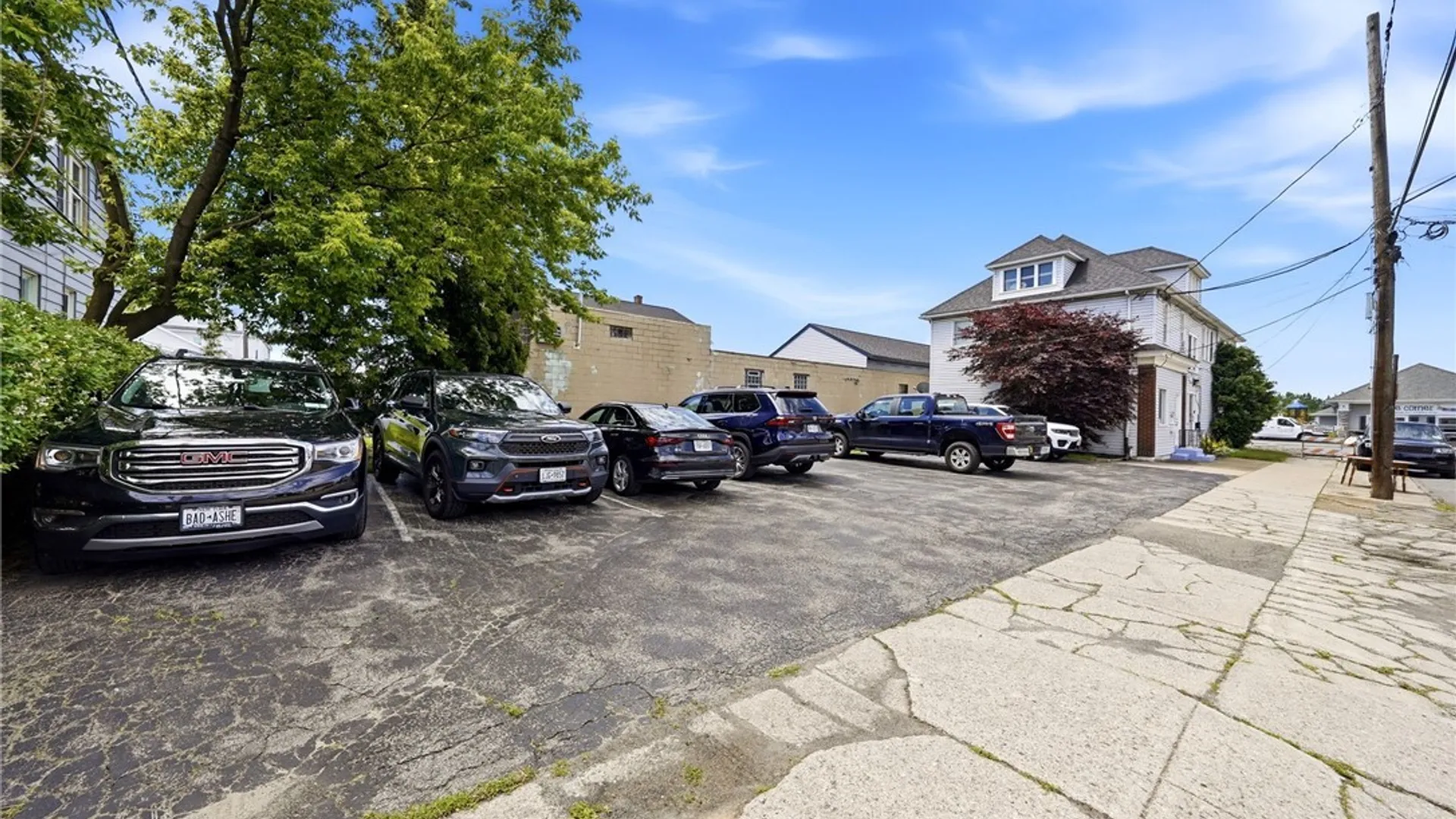 Property at 1028 Abbott Road, Buffalo, NY 14220 3