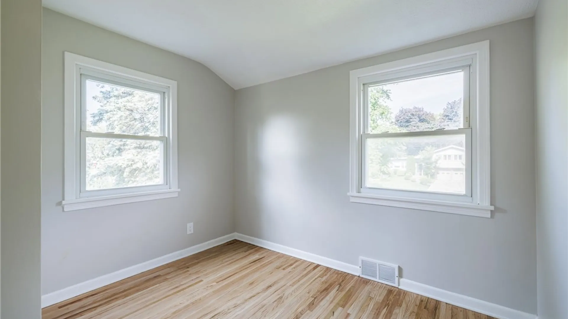 Property at 240 Yarmouth Road, Rochester, NY 14610 19