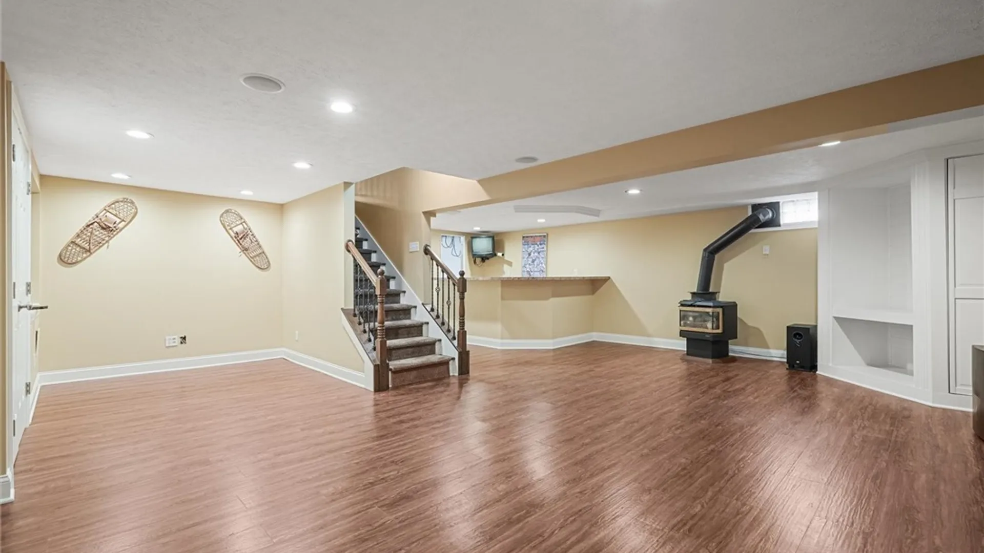 Property at 9 Forester Road, Clay, NY 13090 39