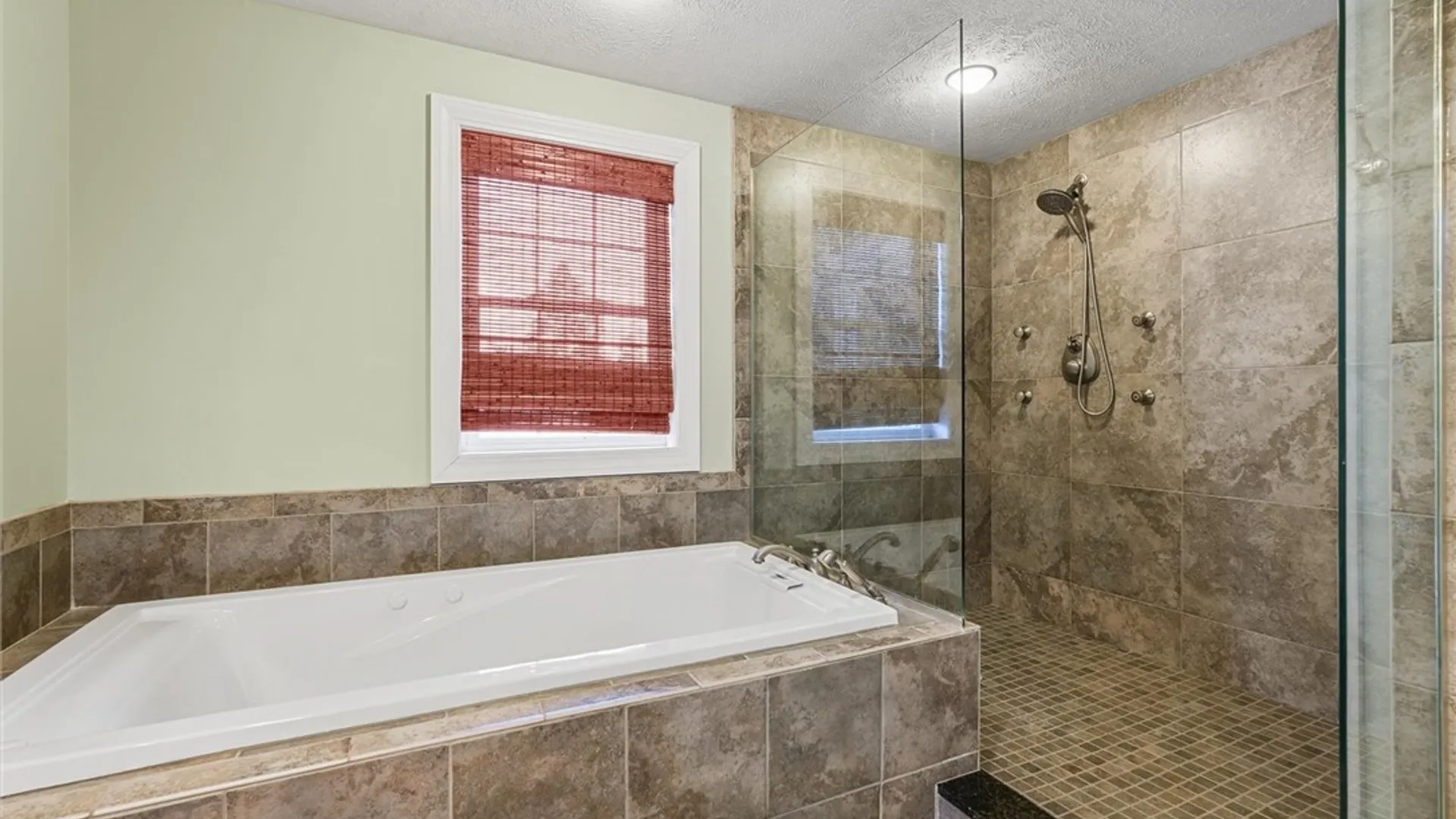Property at 9 Forester Road, Clay, NY 13090 29