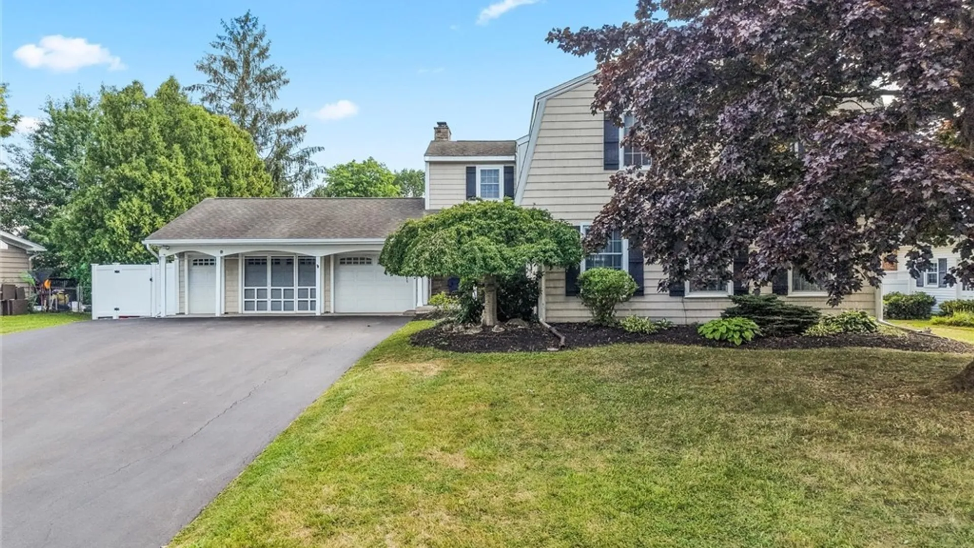 Property at 9 Forester Road, Clay, NY 13090 3