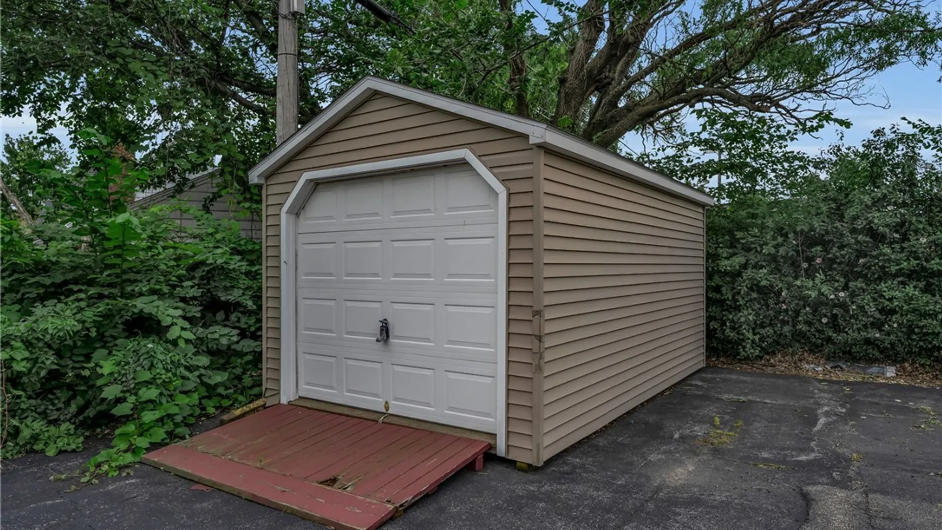 Property at 3577 Harlem Road, Cheektowaga, NY 14225 4