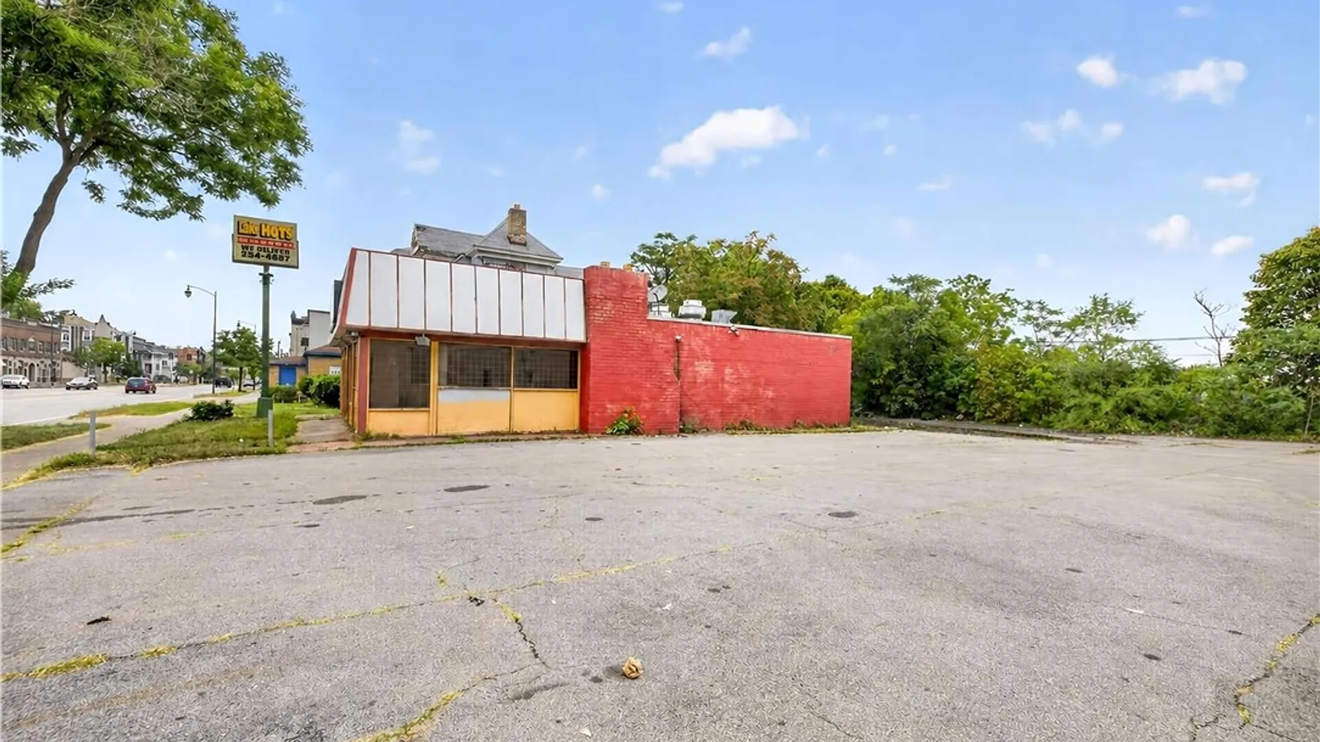 Property at 532 Lake Avenue, Rochester, NY 14613 3