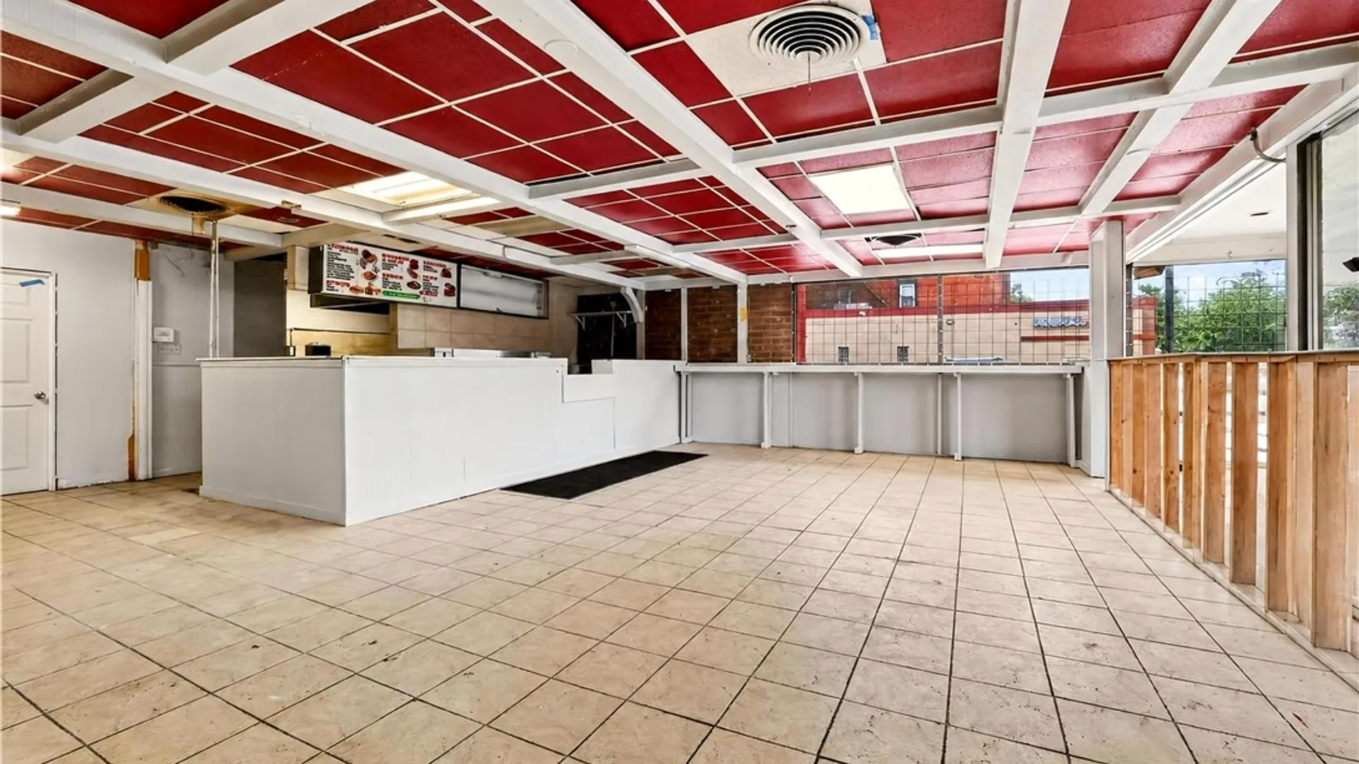 Property at 532 Lake Avenue, Rochester, NY 14613 5