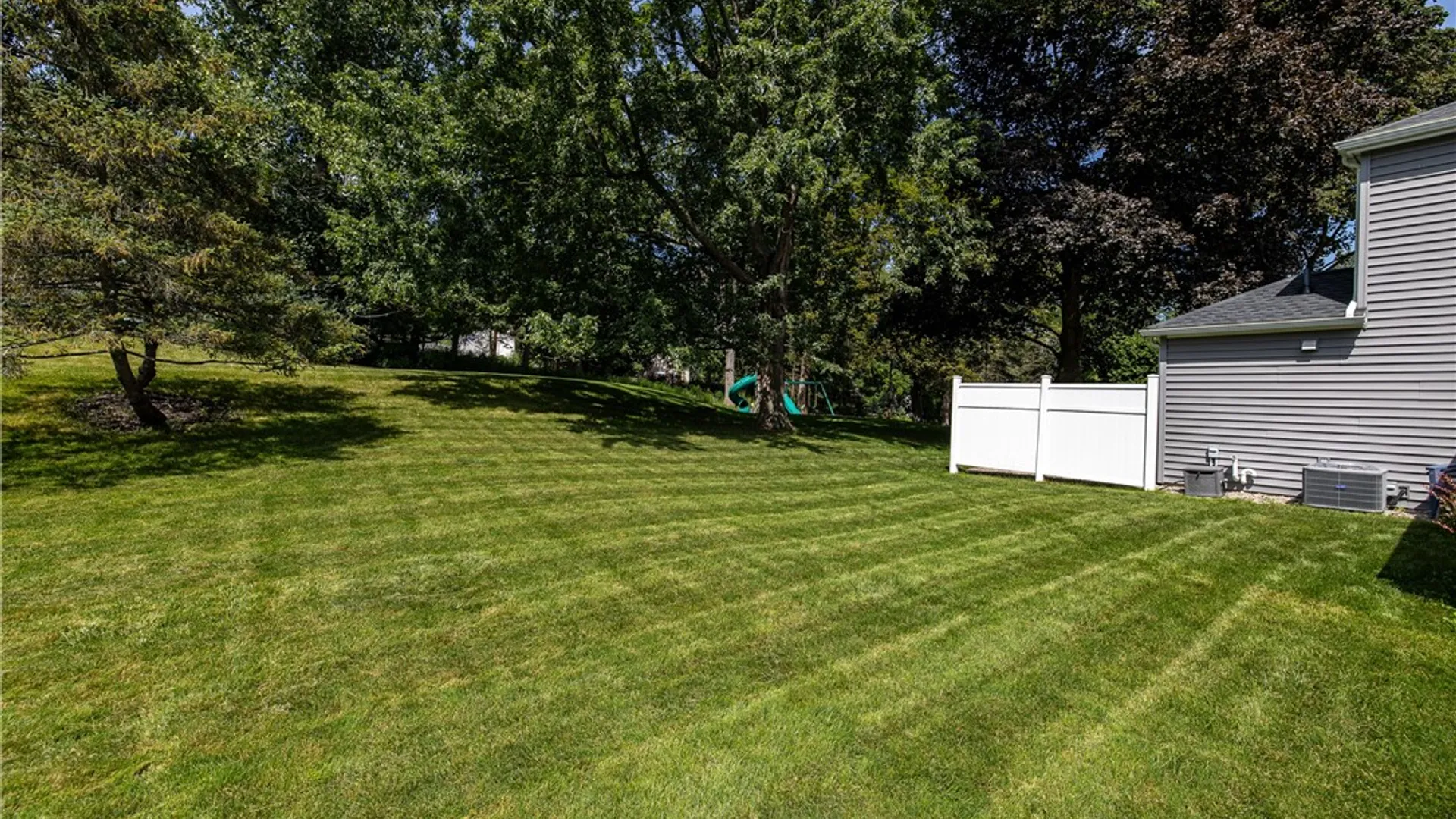 Property at 6 Hannans Court, Perinton, NY 14450 47