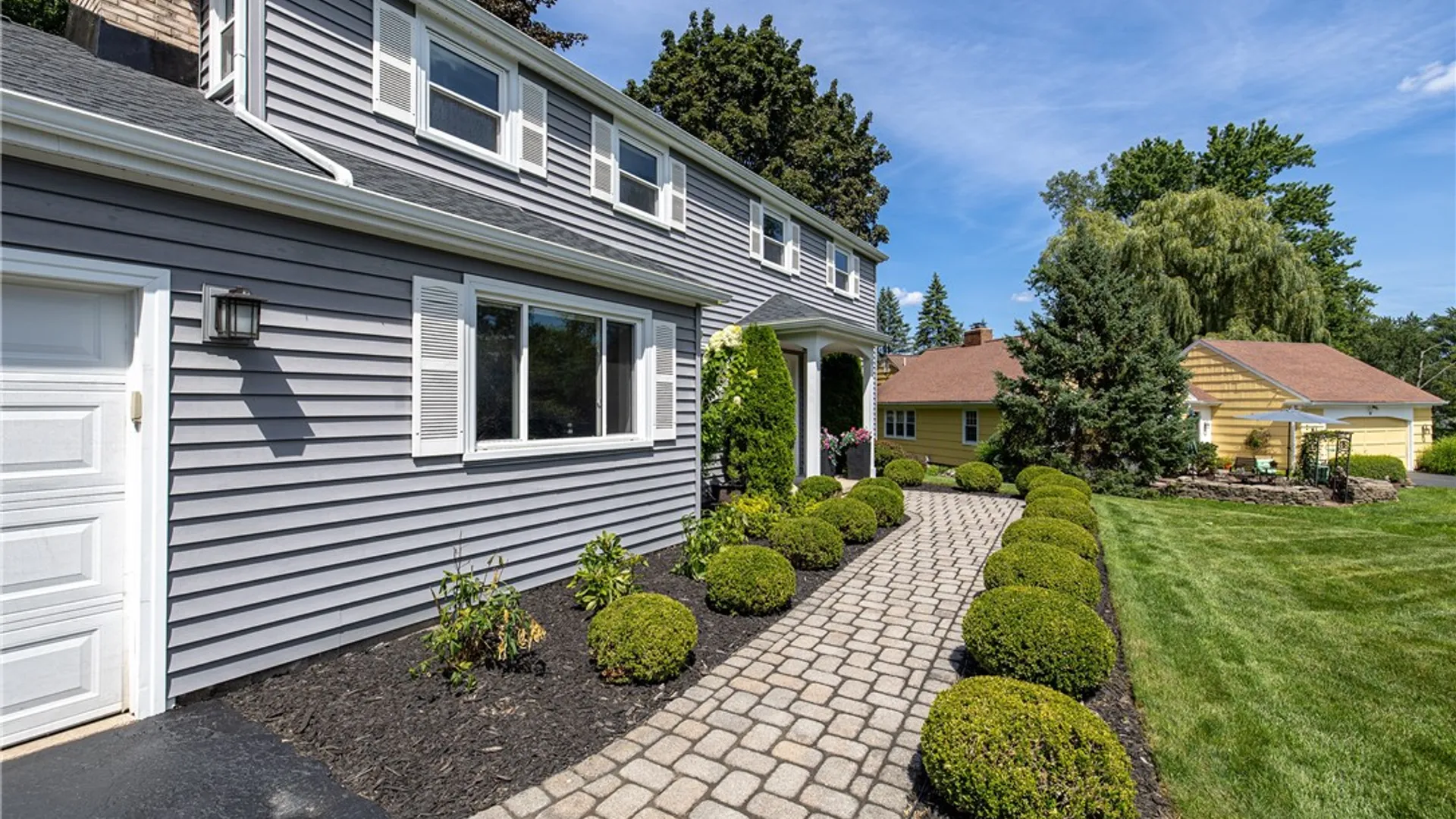 Property at 6 Hannans Court, Perinton, NY 14450 3