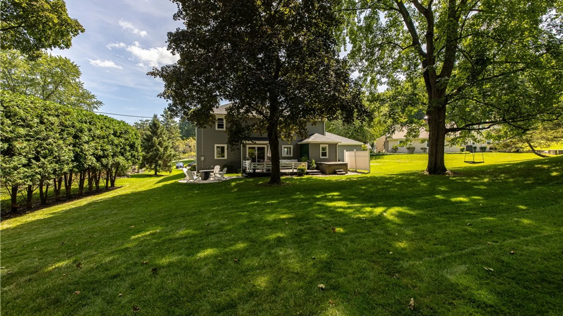 Property at 6 Hannans Court, Perinton, NY 14450 39