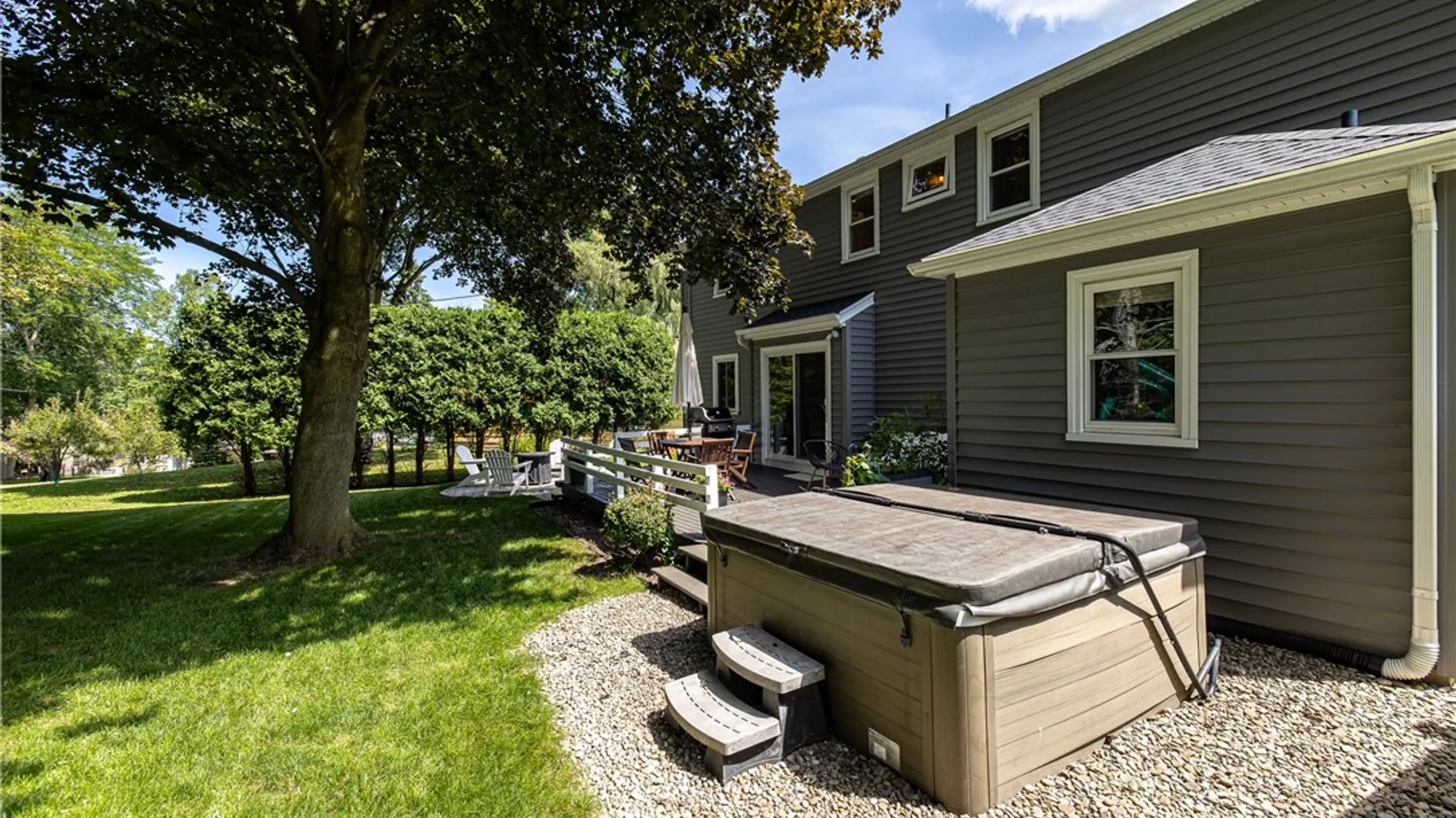 Property at 6 Hannans Court, Perinton, NY 14450 46