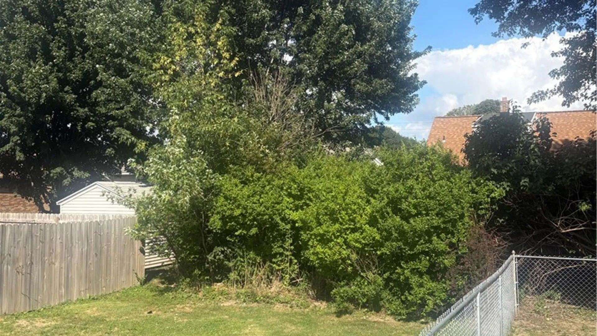 Property at 639 Harlem Road, West Seneca, NY 14224 16