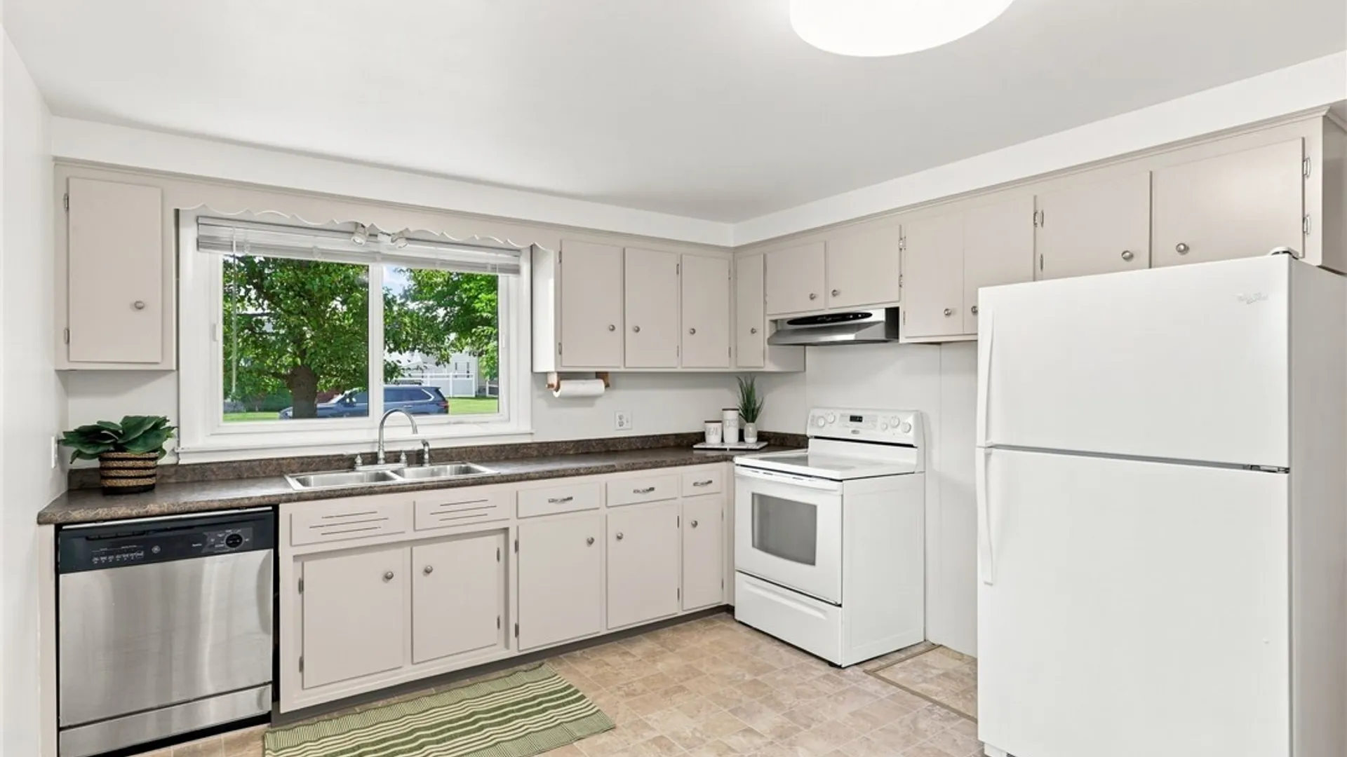 Property at 220 Bissell Avenue, Cheektowaga, NY 14043 10