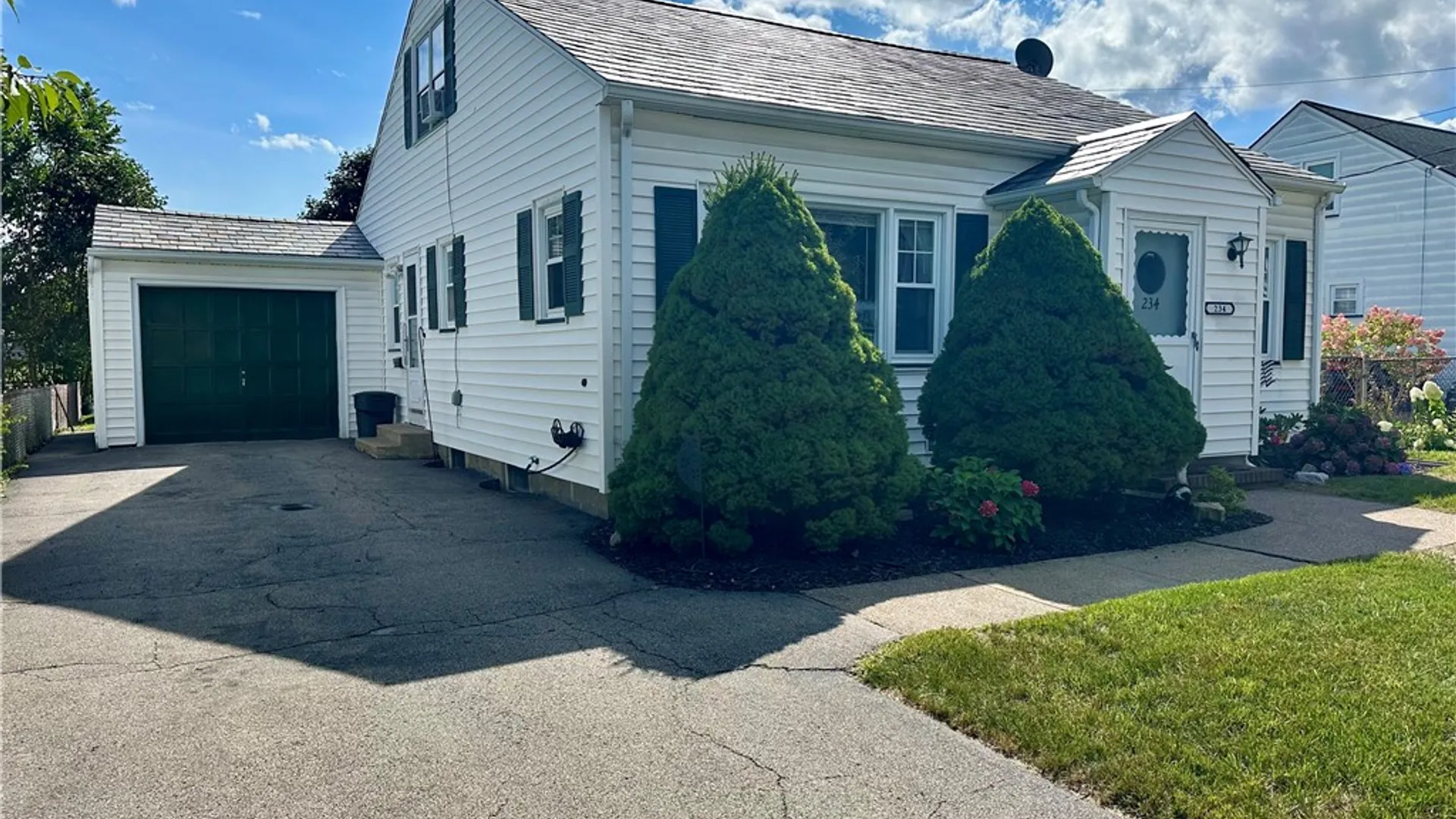 Property at 234 W Ivy Street, East Rochester, NY 14445 3