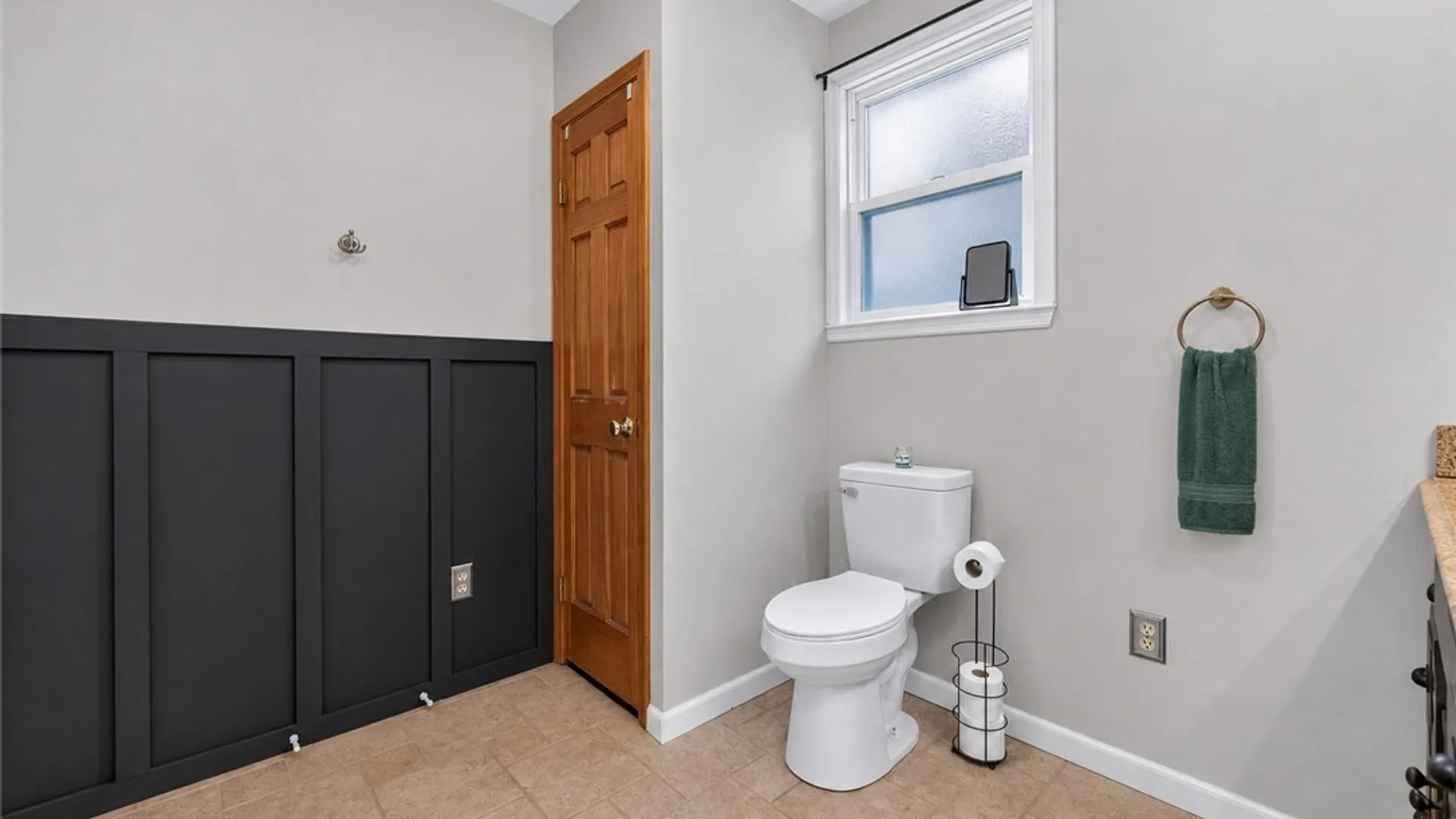 Property at 515 Wellesley Road, Rome, NY 13440 18