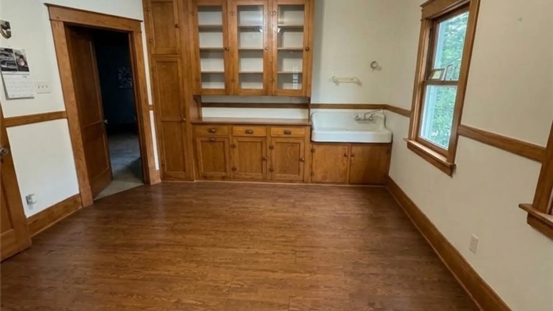Property at 1606 Ferry Avenue, Niagara Falls, NY 14301 7