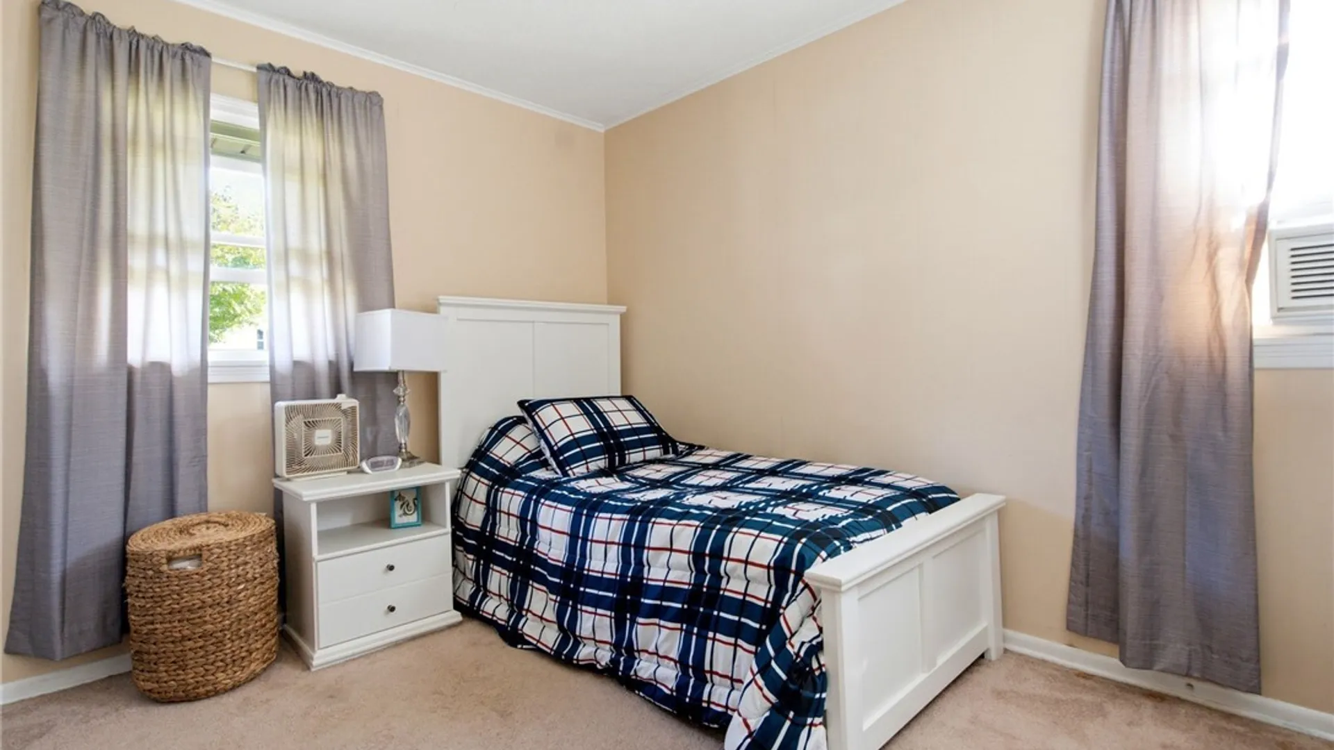 Property at 54 Steiner Avenue, Tonawanda, NY 14150 25