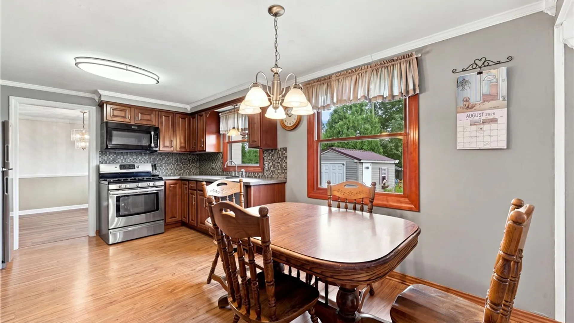Property at 28 Chapel Lane, West Seneca, NY 14224 14
