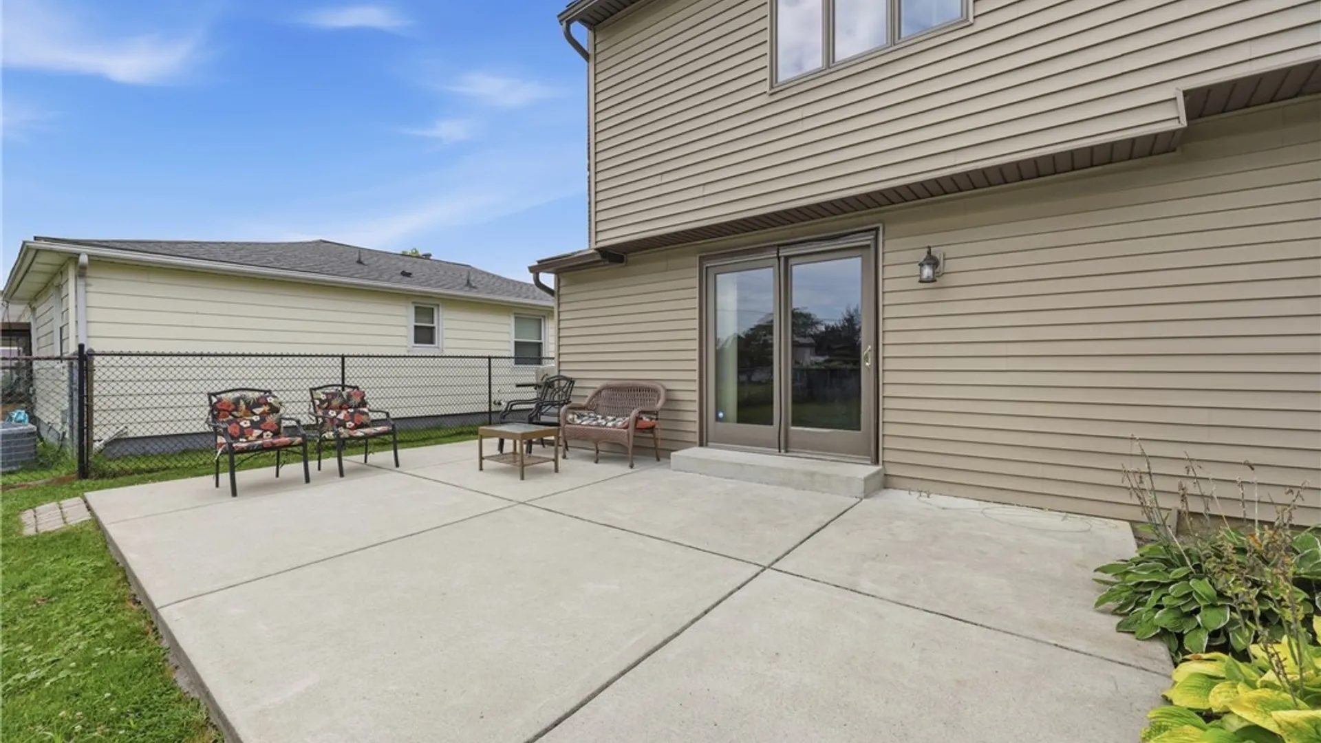 Property at 28 Chapel Lane, West Seneca, NY 14224 38