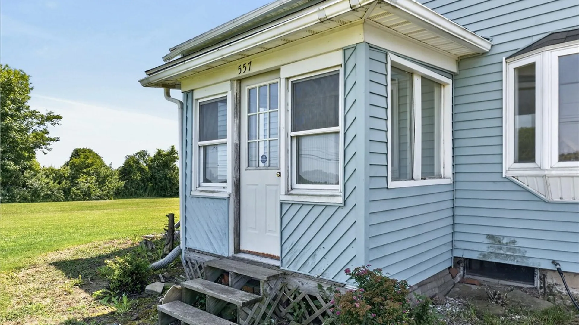 Property at 557 Curtis Road, Parma, NY 14468 4