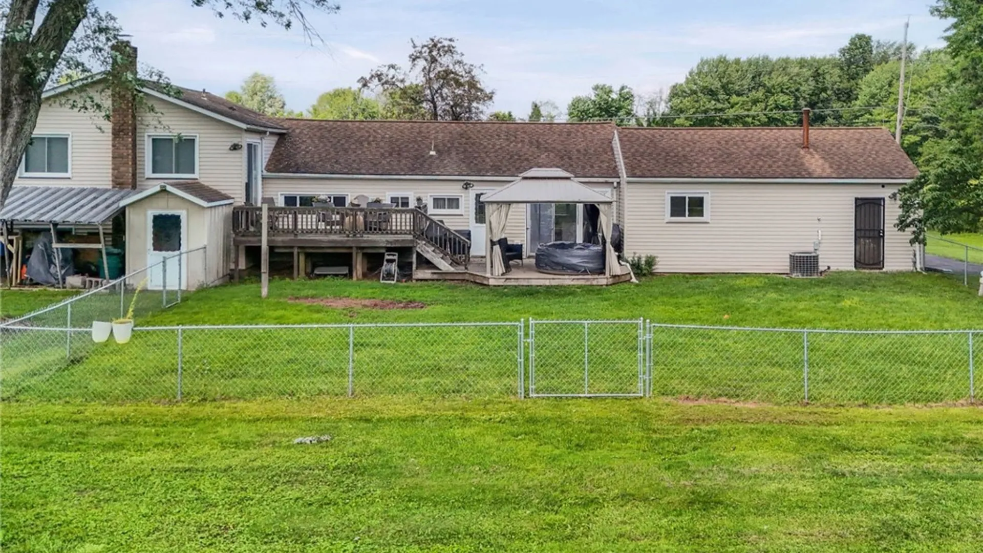Property at 1235 Peck Road, Parma, NY 14468 35