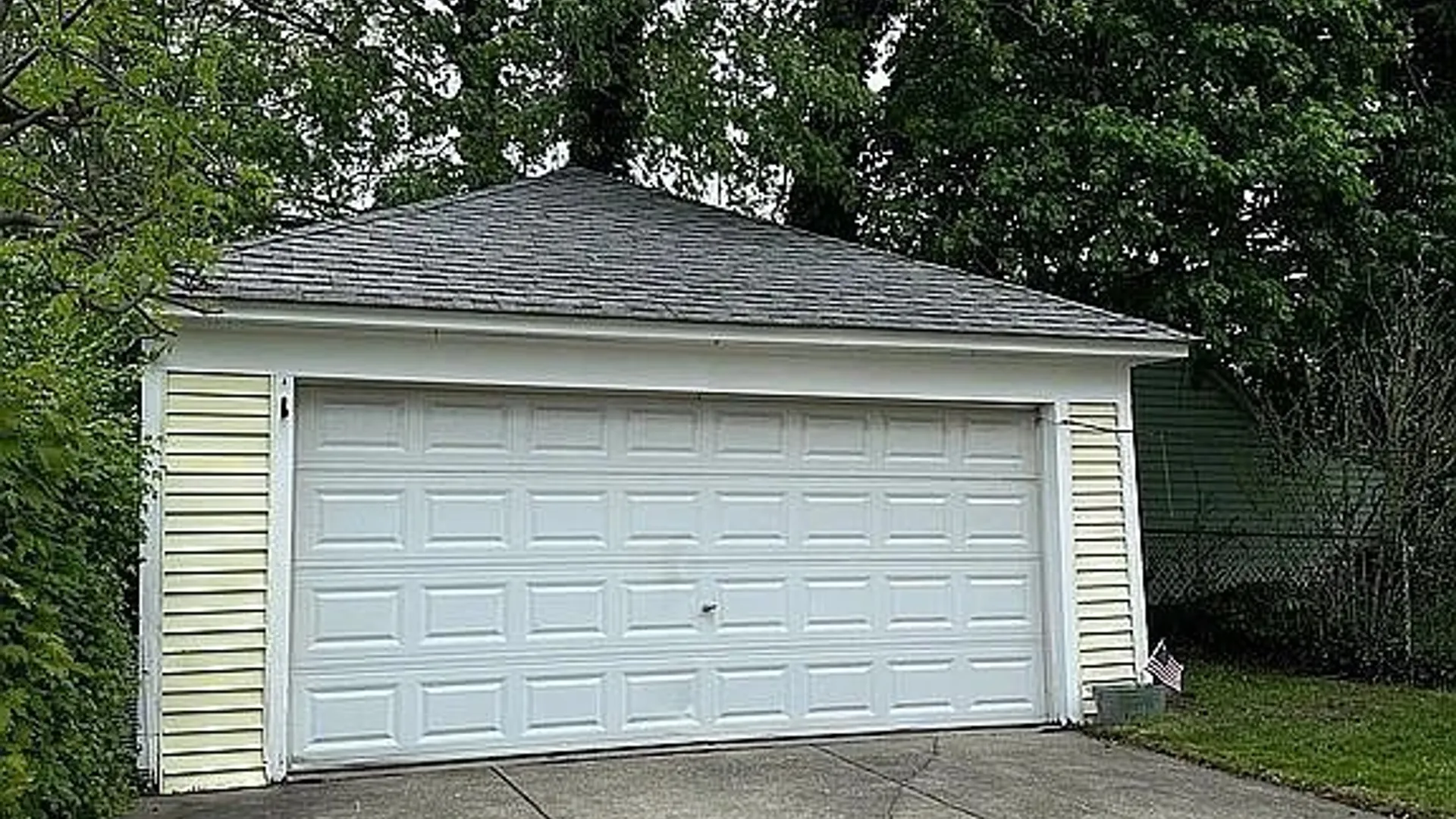 Property at 22 Briggs Avenue, Buffalo, NY 14207 33