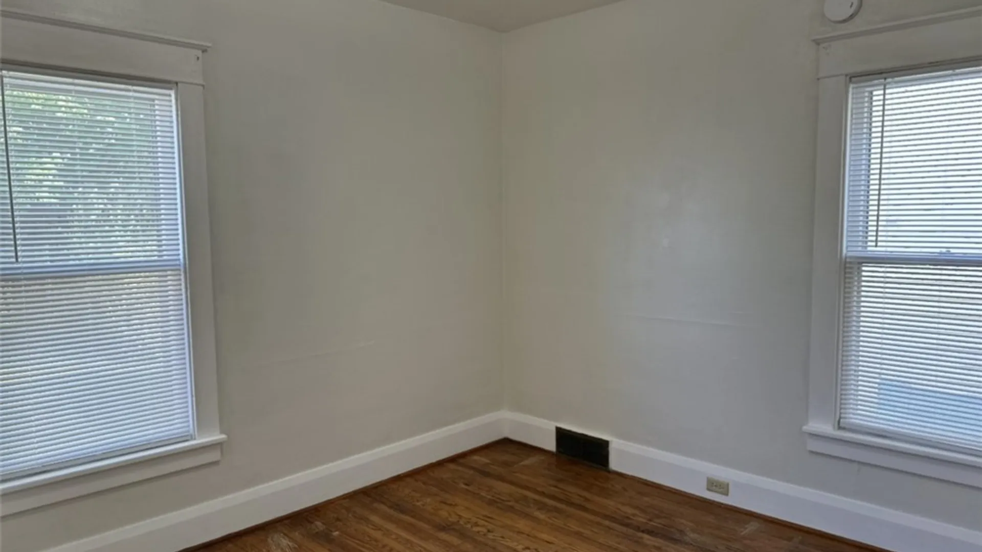 Property at 22 Briggs Avenue, Buffalo, NY 14207 15