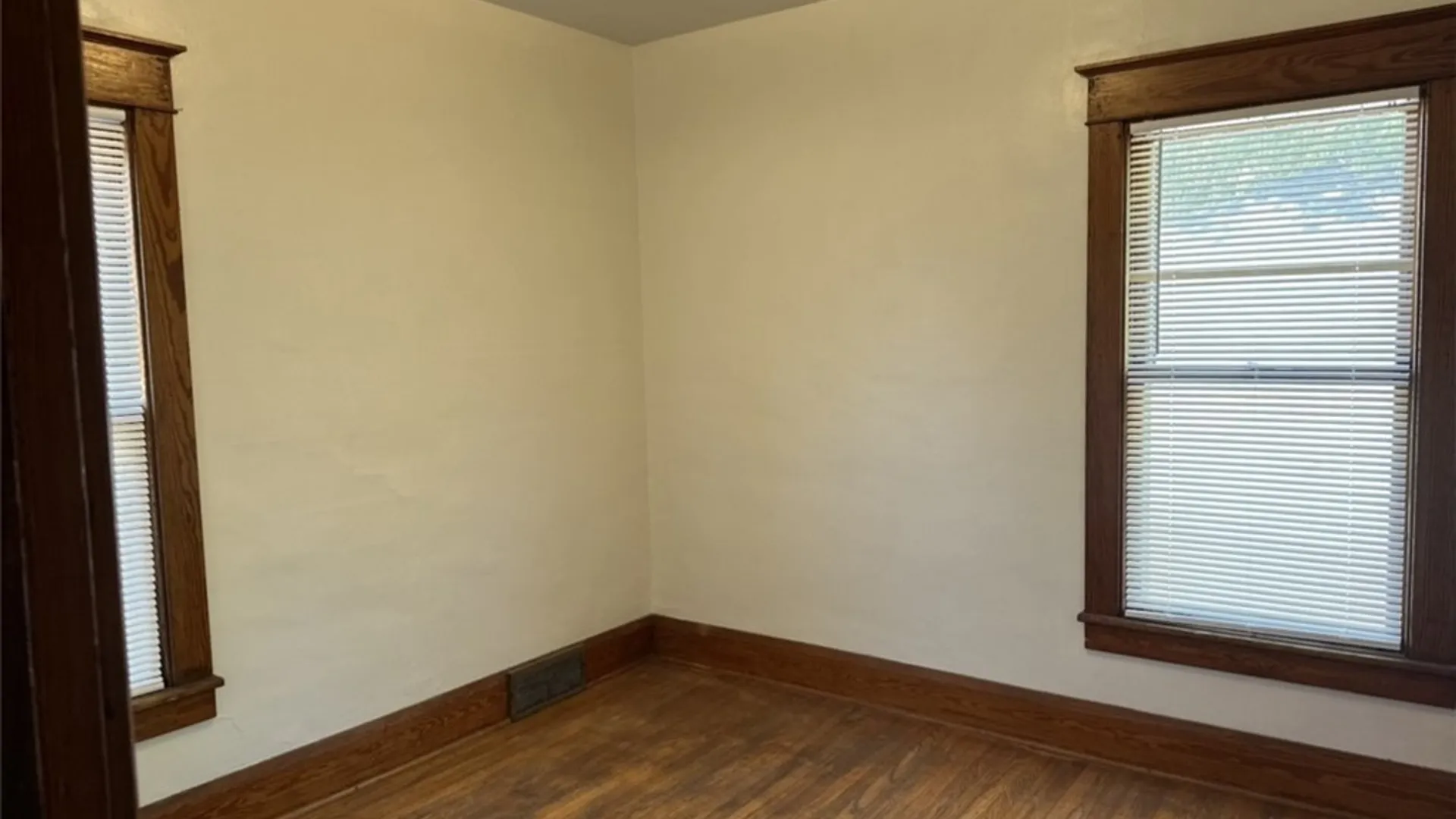 Property at 22 Briggs Avenue, Buffalo, NY 14207 17