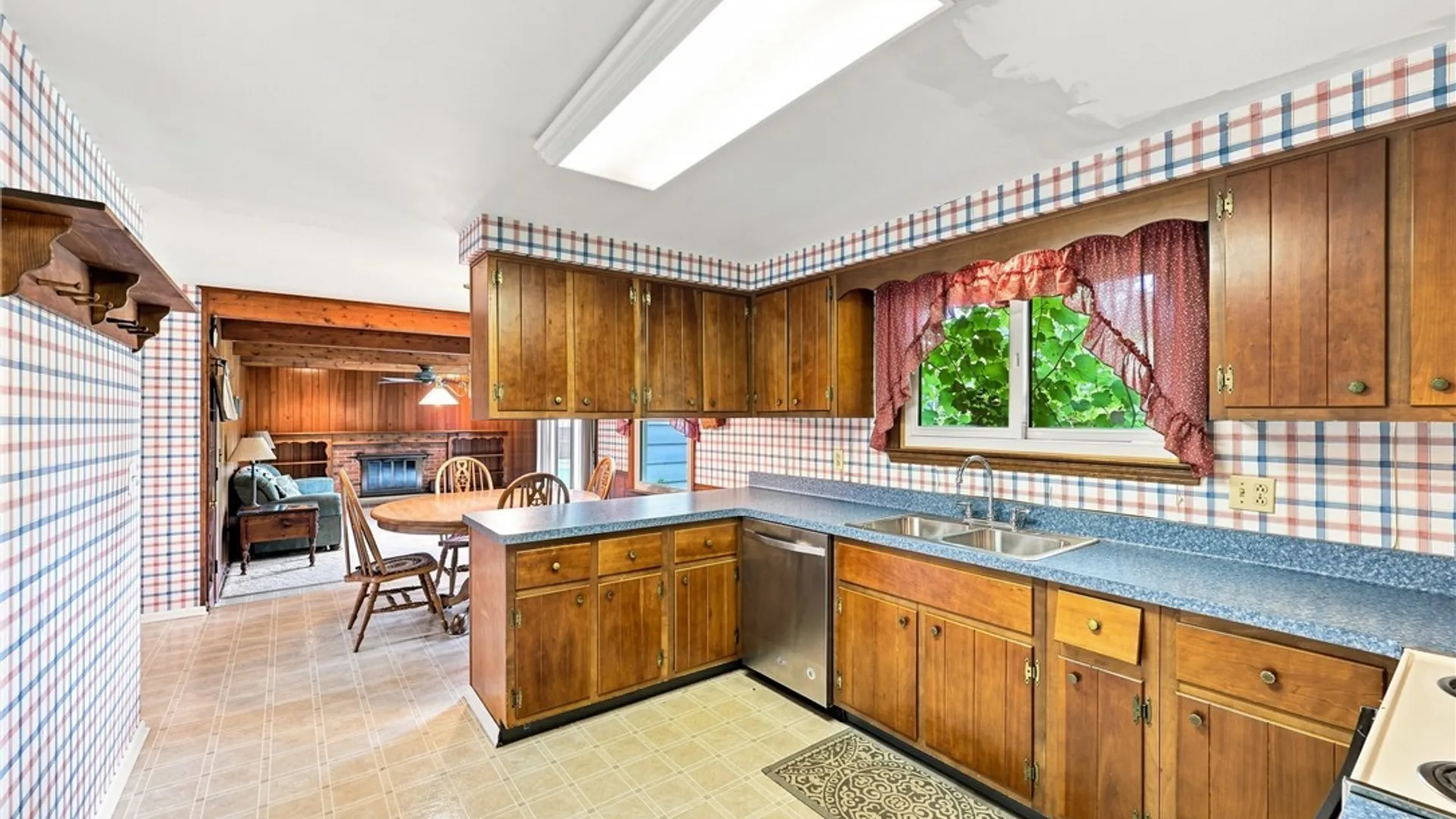 Property at 6967 Creekview Drive, Pendleton, NY 14094 14