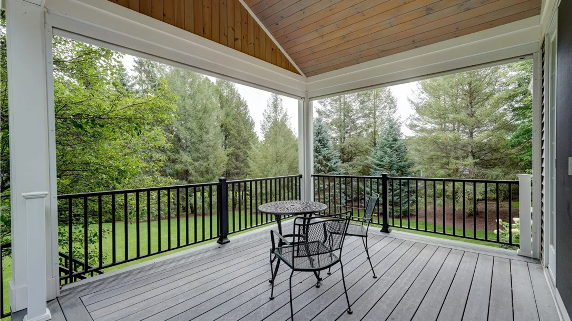 Property at 4 Pine Hollow, Mendon, NY 14506 43