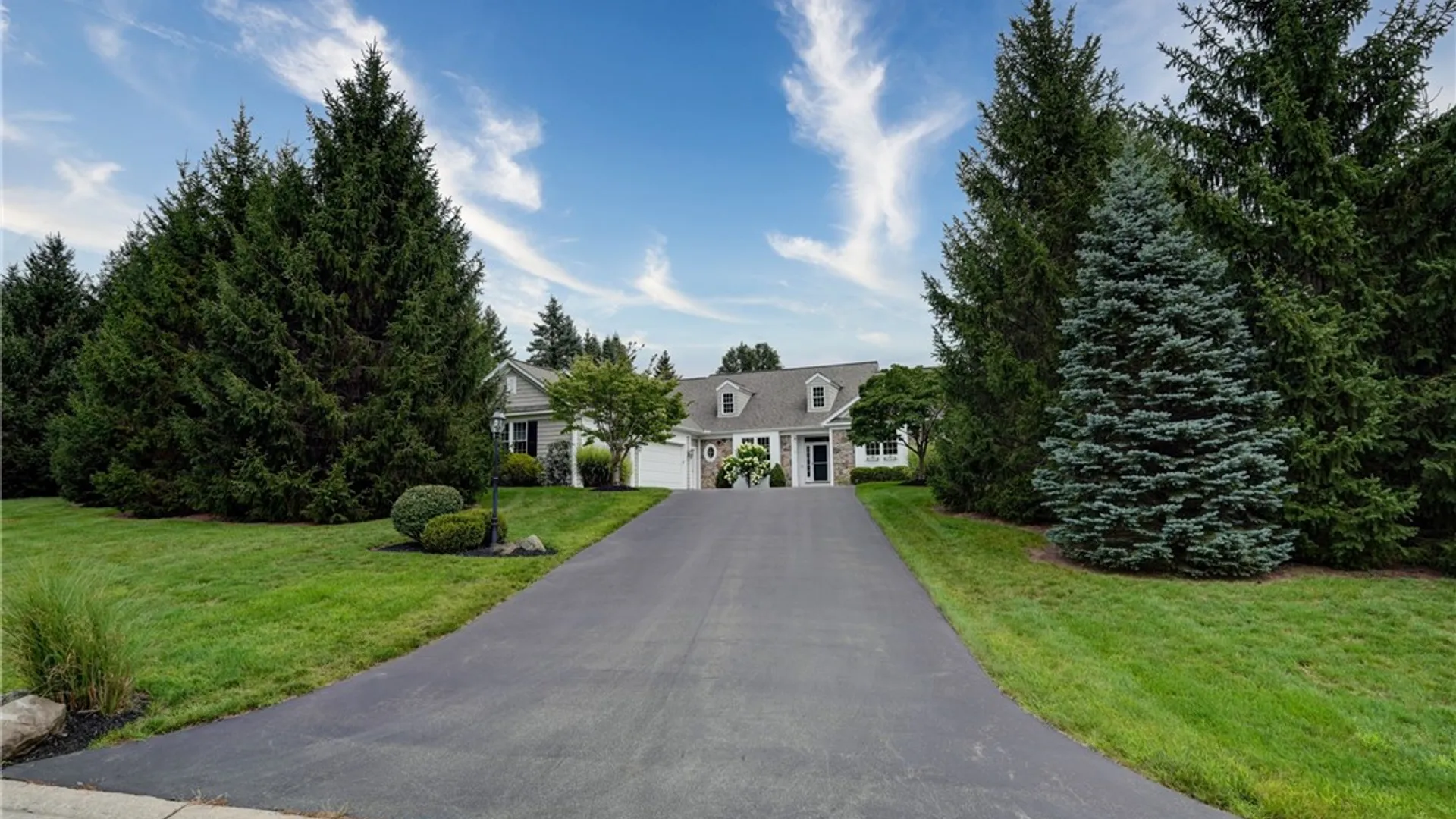 Property at 4 Pine Hollow, Mendon, NY 14506 49