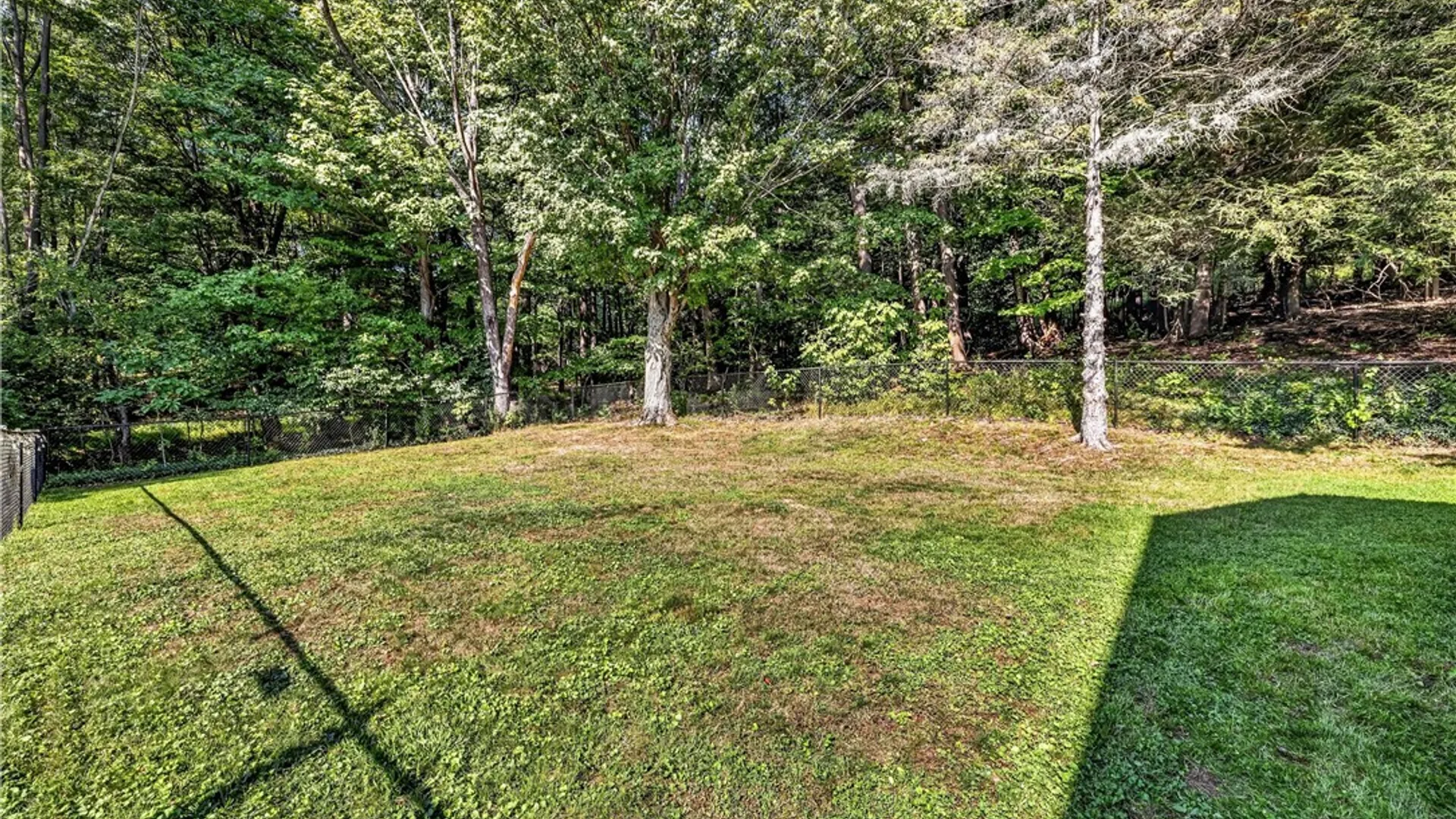 Property at 8711 S Greenbriar, Boston, NY 14025 4