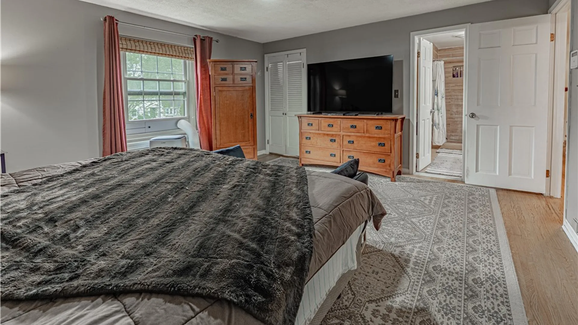 Property at 385 Hawthorne Place, Porter, NY 14174 27