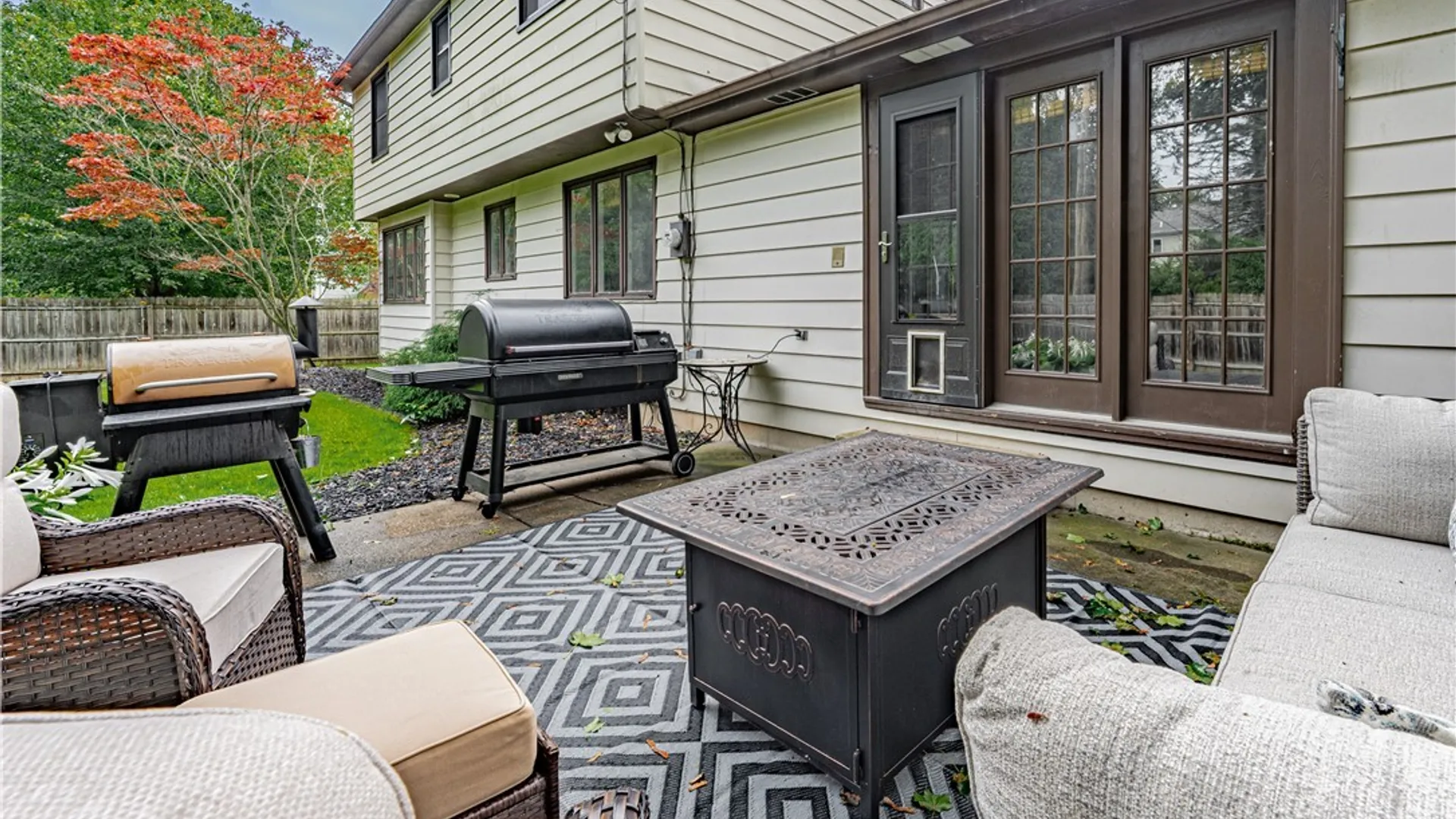 Property at 385 Hawthorne Place, Porter, NY 14174 40