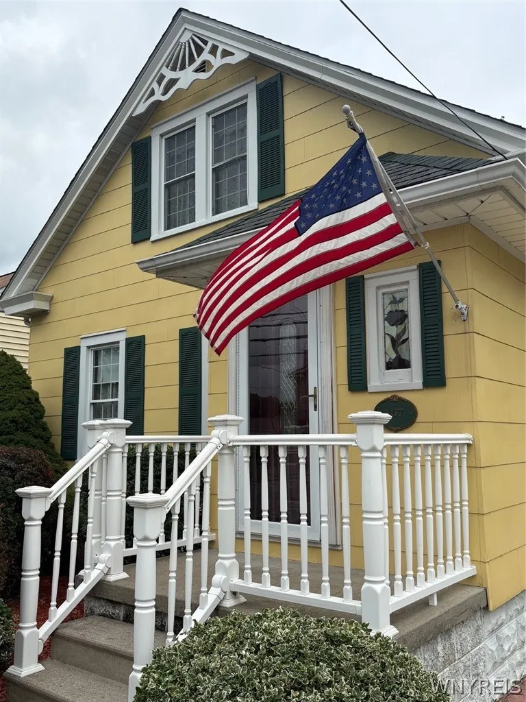 Property at 467 80th Street, Niagara Falls, NY 14304