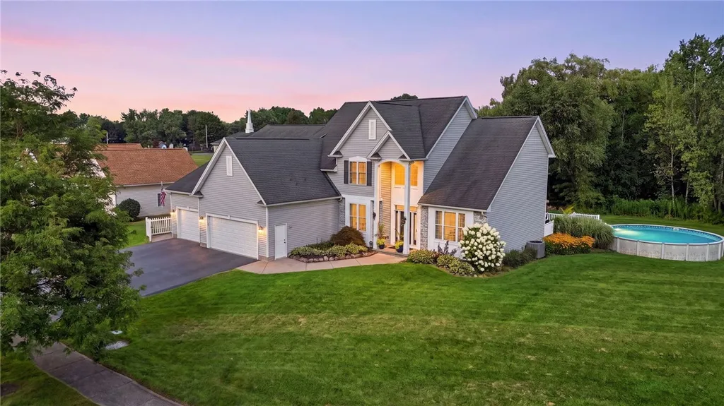 Property at 30 Marc Mar, Gates, NY 14606