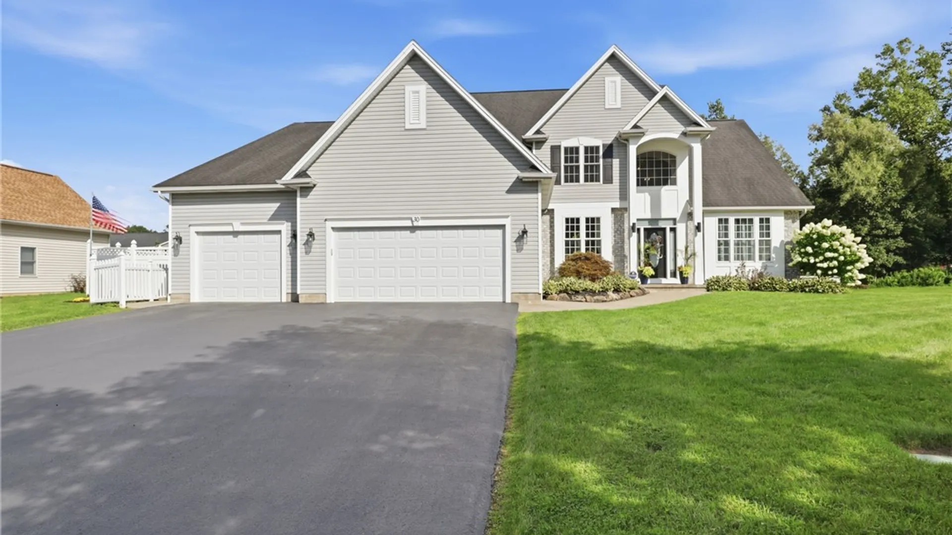 Property at 30 Marc Mar, Gates, NY 14606 3