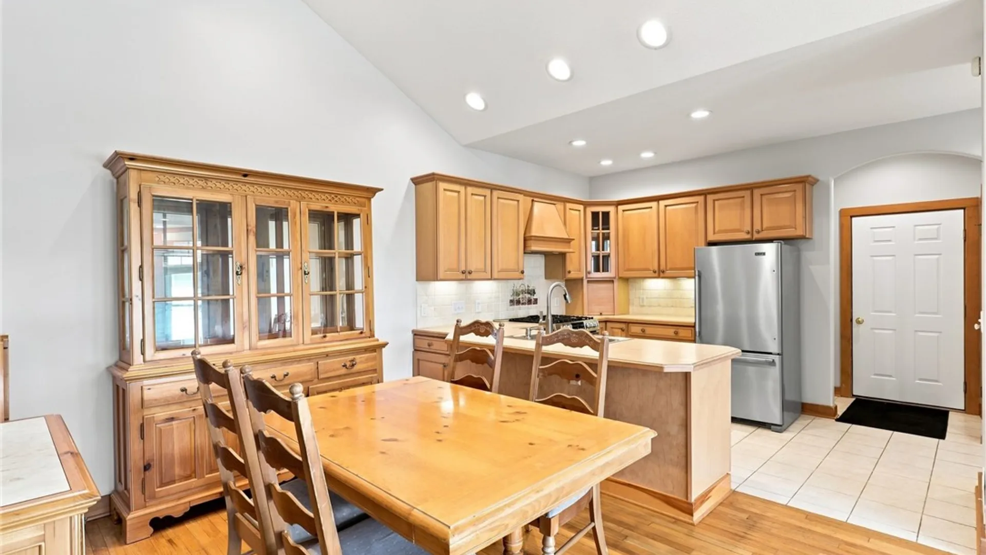 Property at 30 Marc Mar, Gates, NY 14606 36